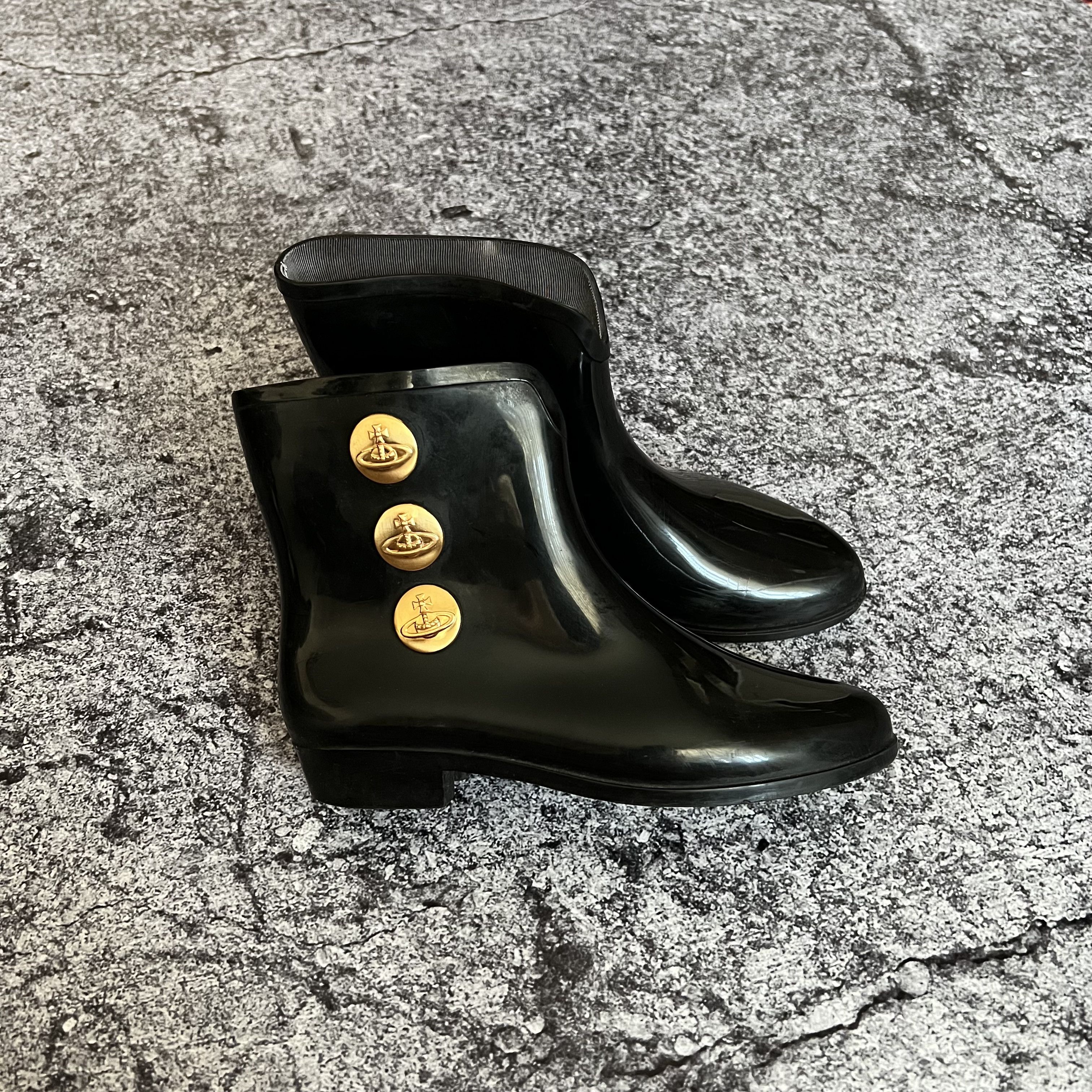 image of Vivienne Westwood X Melissa Rain Boots Logo Size 39 / Usa 8 in Black, Women's