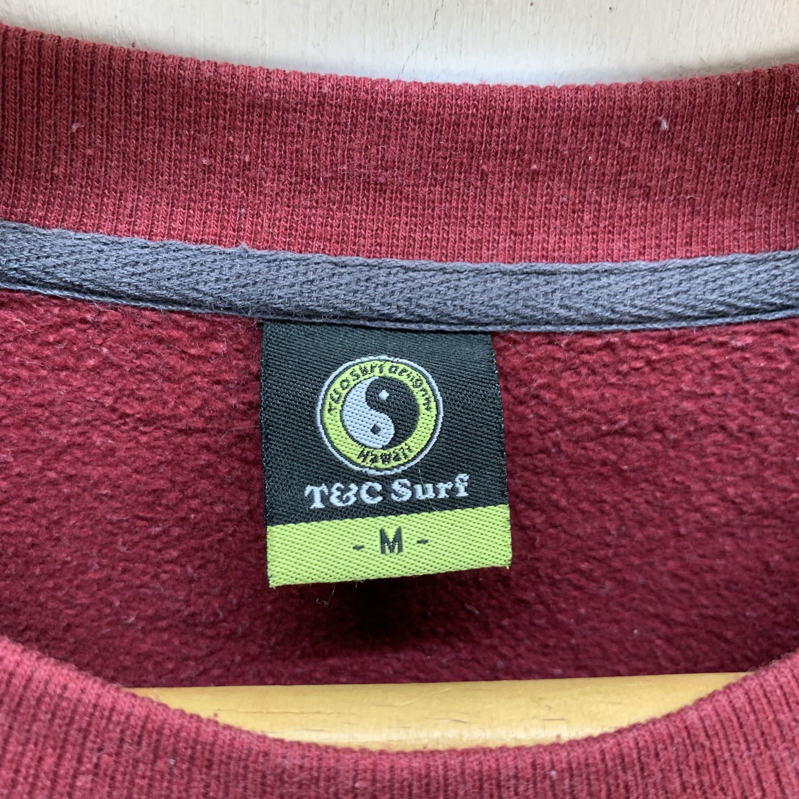 Japanese Brand T&C Surf Designs Hawaii Big Logo Maroon Sweatshirt 4104-142 Size US M / EU 48-50 / 2 - 6 Thumbnail