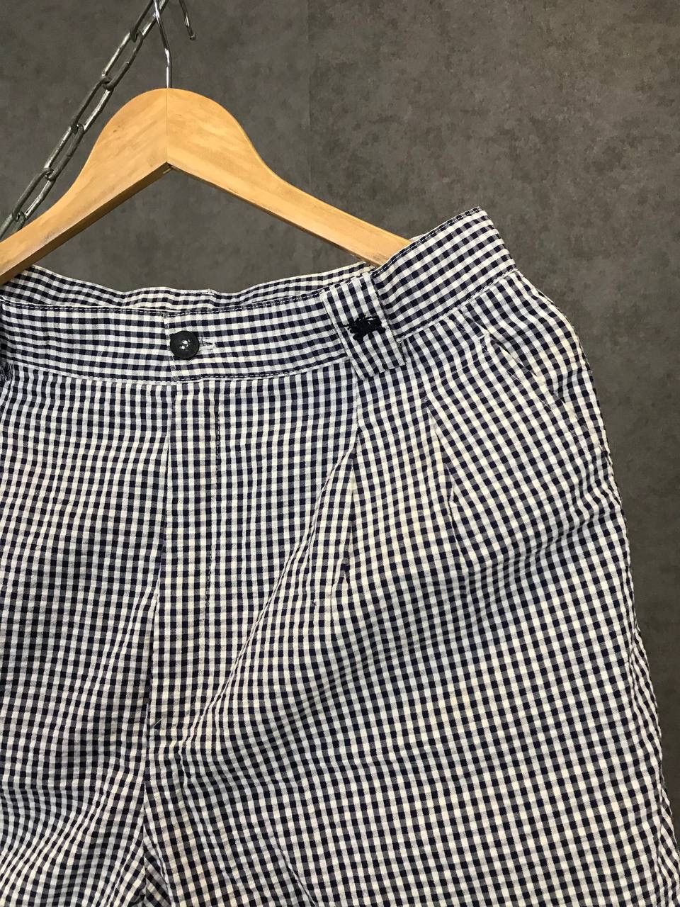 Burberry Burberry vintage luxury logo shorts Size US 29 - 2 Thumbnail