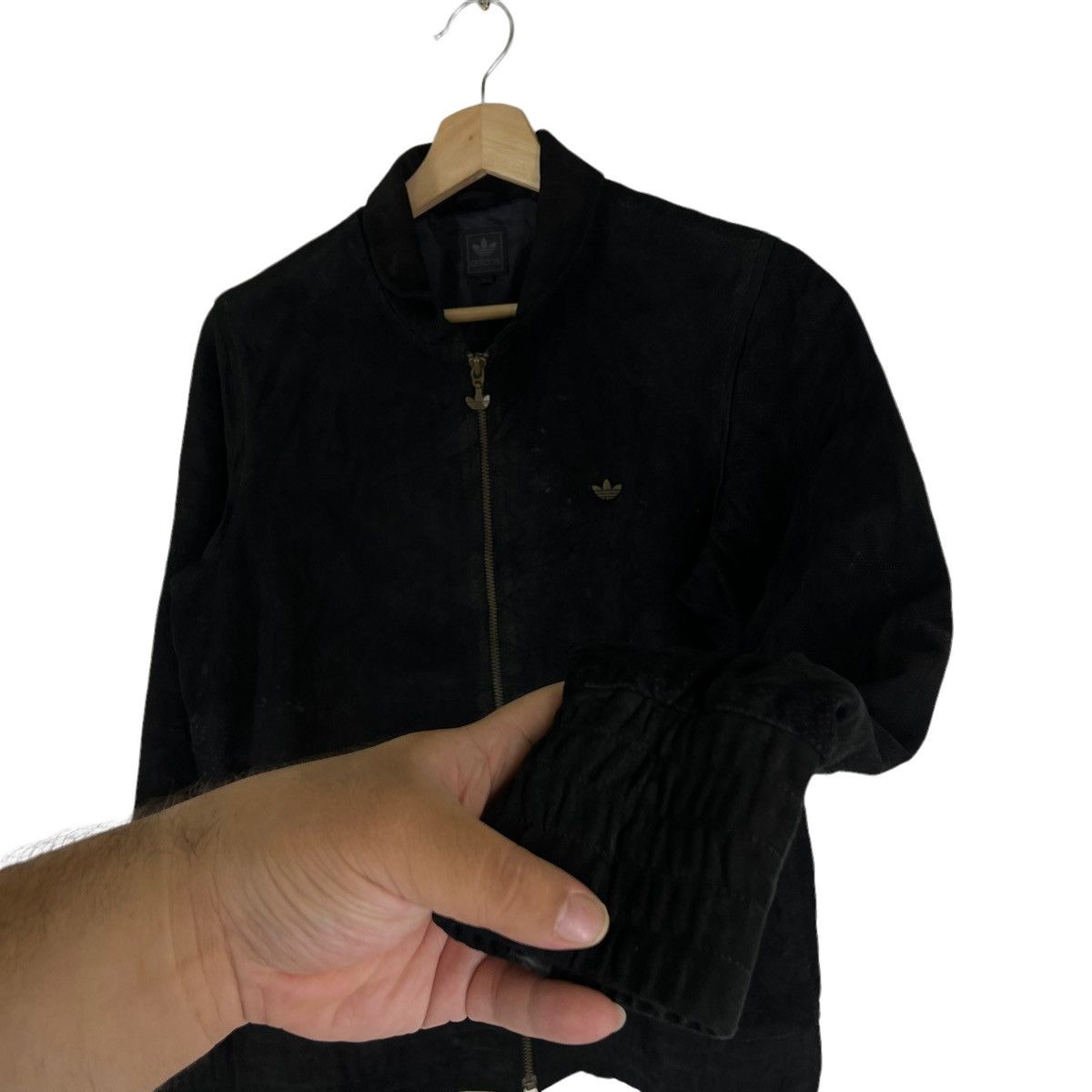 Adidas VINTAGE ADIDAS ZIPPER JACKET VELVET RARE DESIGN Size US L / EU 52-54 / 3 - 5 Thumbnail
