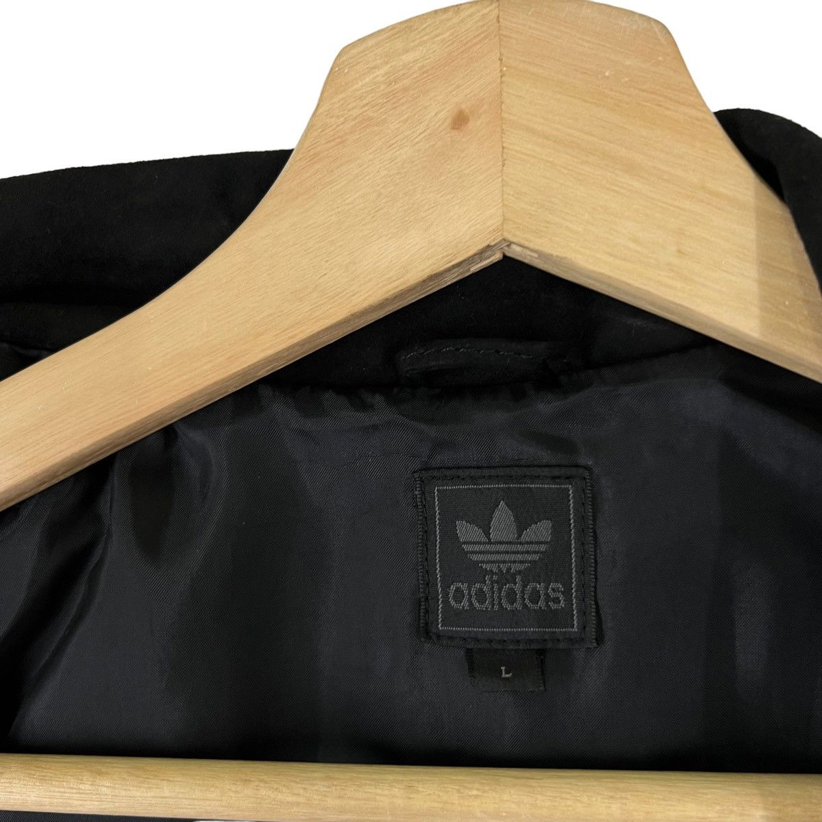 Adidas VINTAGE ADIDAS ZIPPER JACKET VELVET RARE DESIGN Size US L / EU 52-54 / 3 - 8 Thumbnail