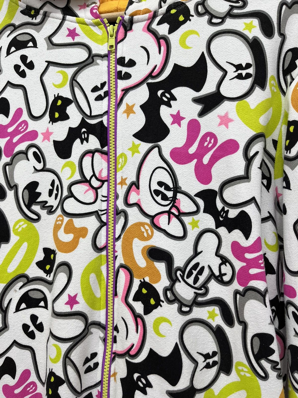 DC Comics DOPE🔥Vtg DISNEY All Over Print Ears Horny Hooded Cotton Size US M / EU 48-50 / 2 - 6 Thumbnail