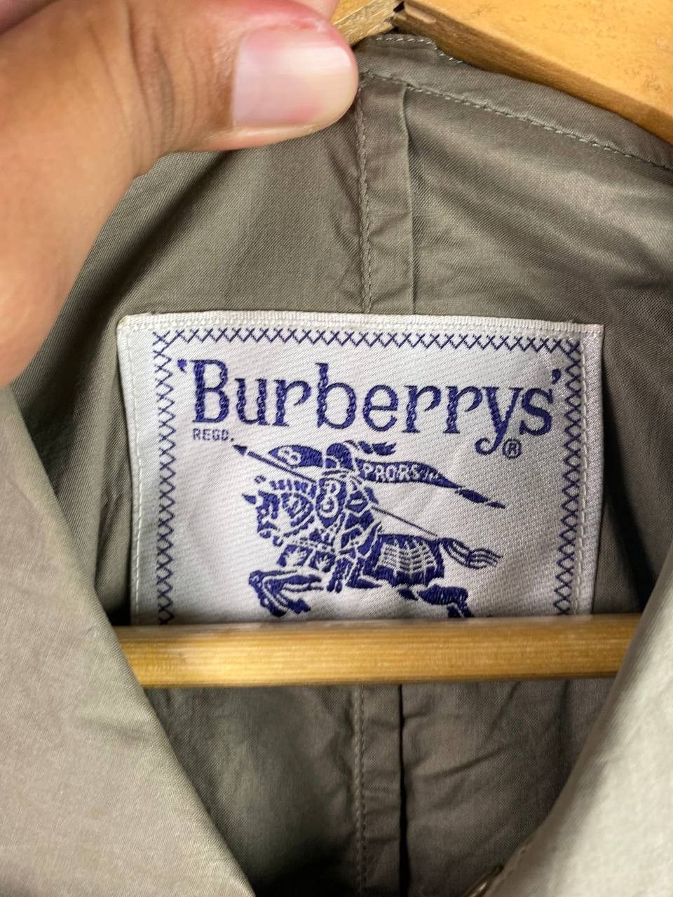 Burberry vintage burberrys trench coat nice design Size US M / EU 48-50 / 2 - 6 Thumbnail
