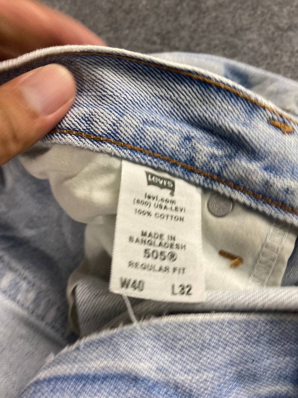 vintage levis 505 regular fit distressed denim