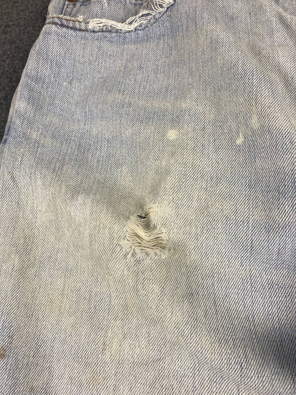 vintage levis 505 regular fit distressed denim