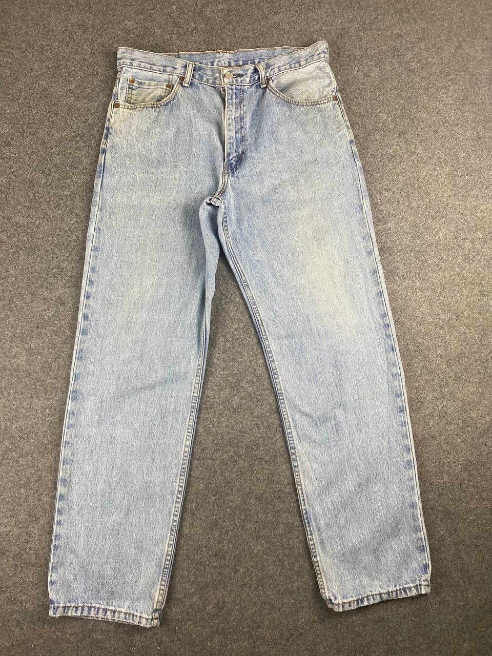 Levi's levis 550 relaxed fit lightwash denim Size US 35 - 8 Thumbnail