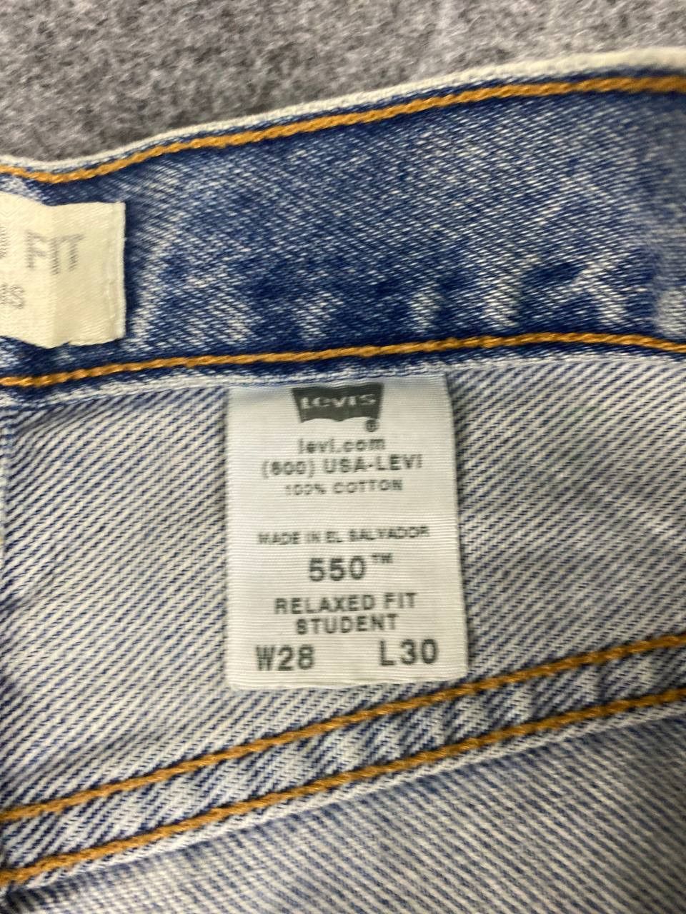 Levi's levis 550 relaxed fit lightwash distressed denim Size US 30 / EU 46 - 14 Thumbnail