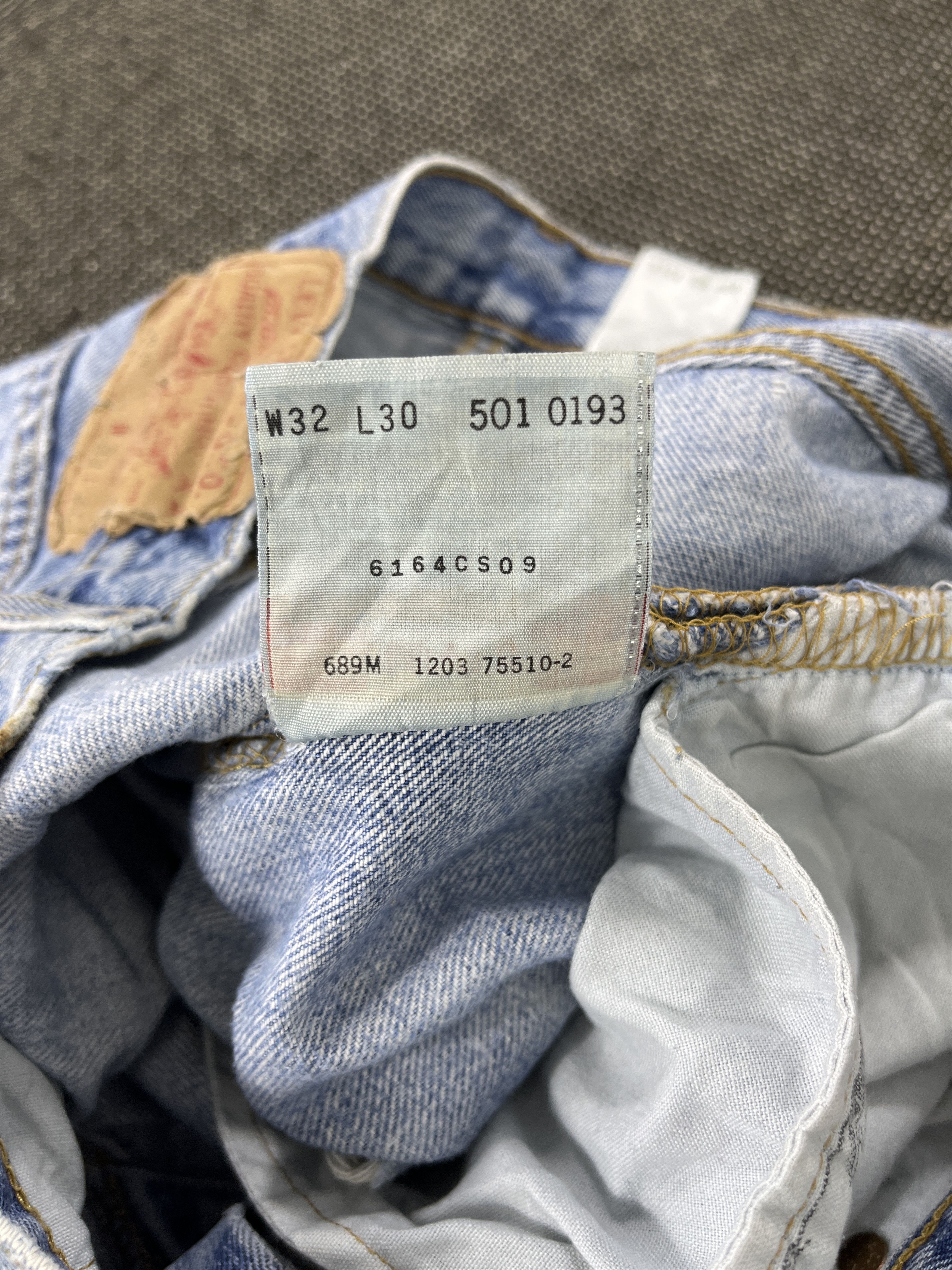Levi's Vintage Levis 501 Distressed Jeans - J690 Size US 32 / EU 48 - 11 Thumbnail