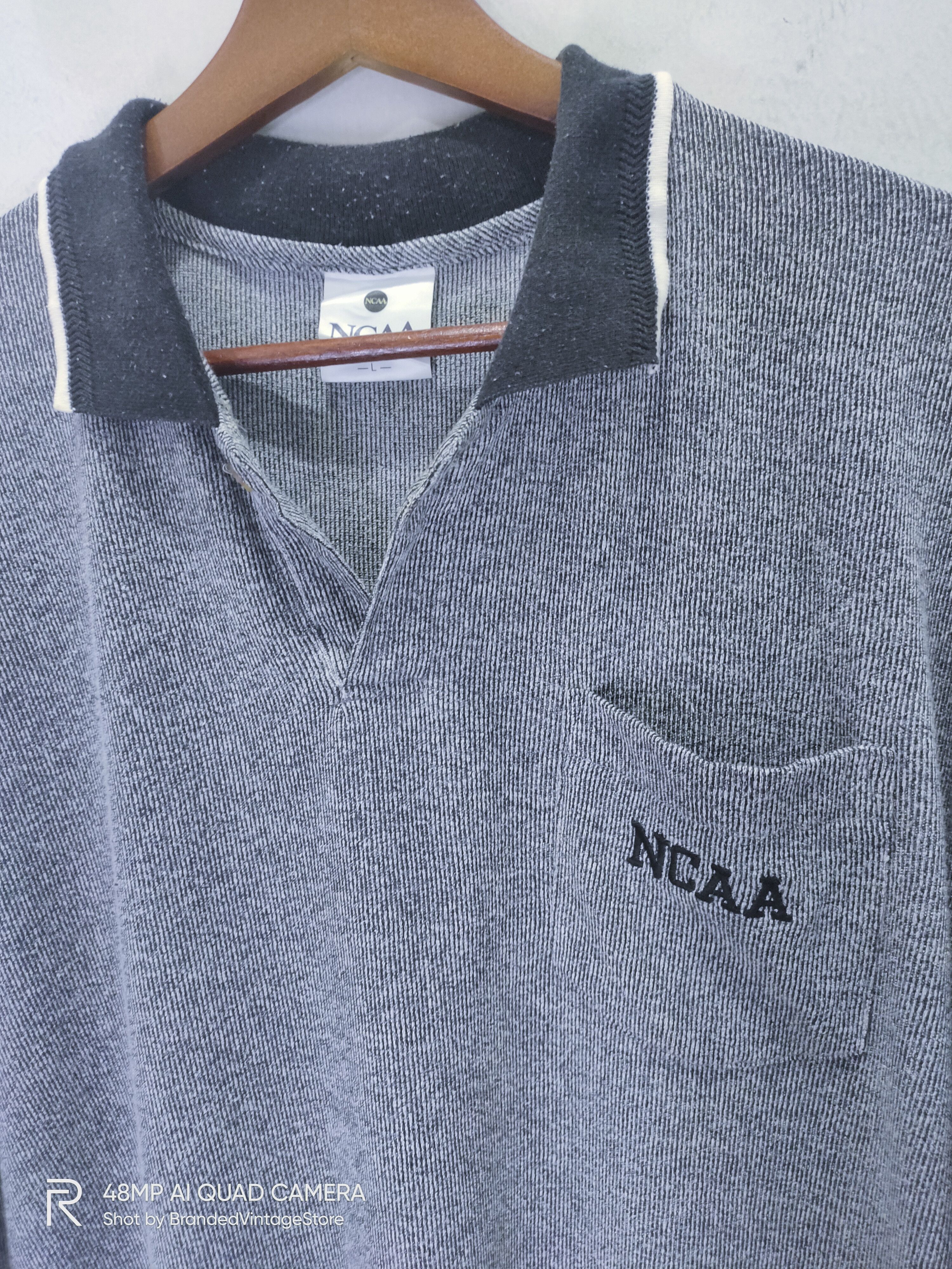 Descente × NCAA NCAA DESCENTE Single Pocket Embroidery Insidefit Polo Shirt Size US L / EU 52-54 / 3 - 9 Thumbnail