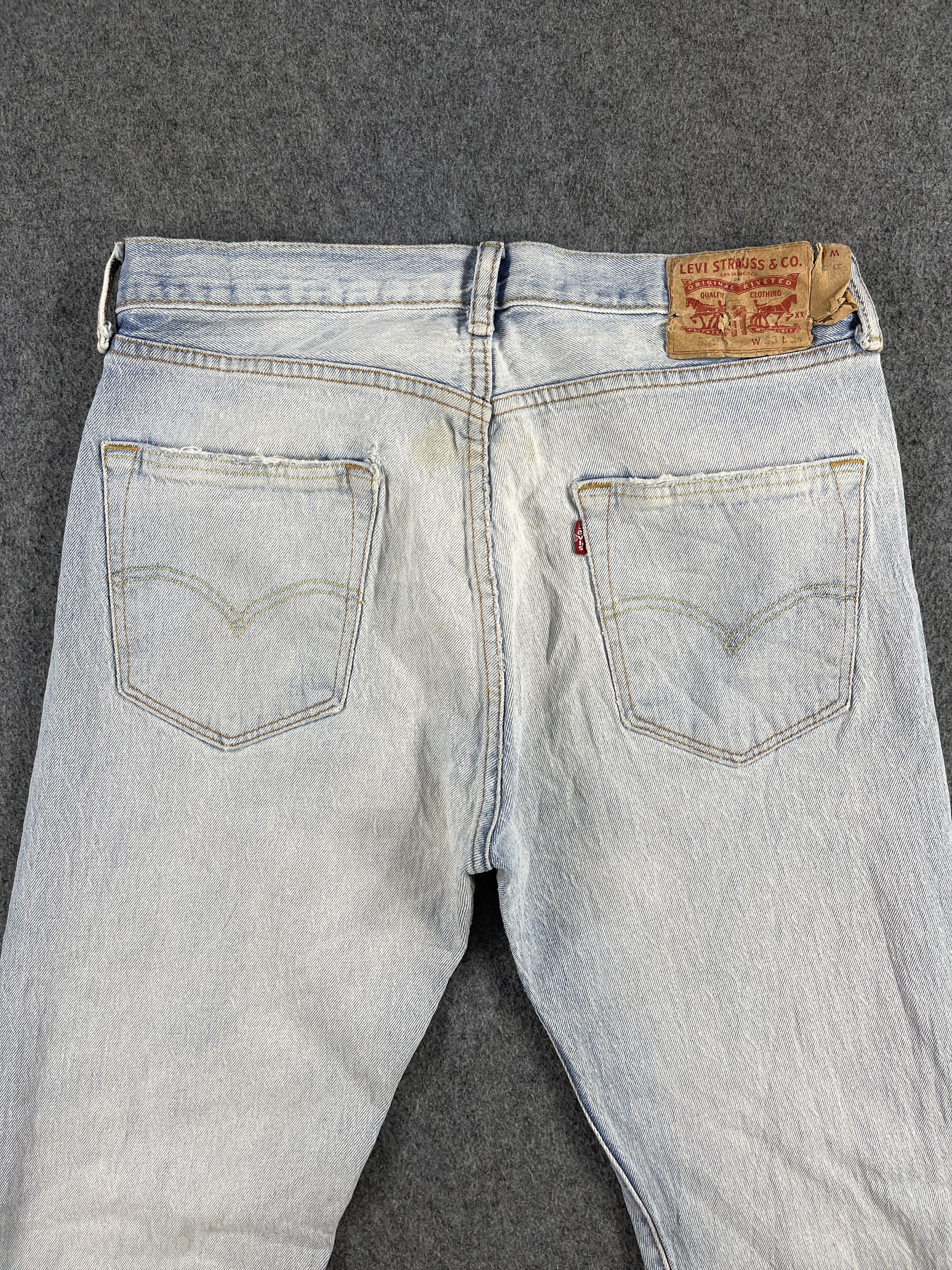 Levi's Vintage Levis 501 Distressed Light Wash Jeans - J201 Size US 33 - 4 Thumbnail
