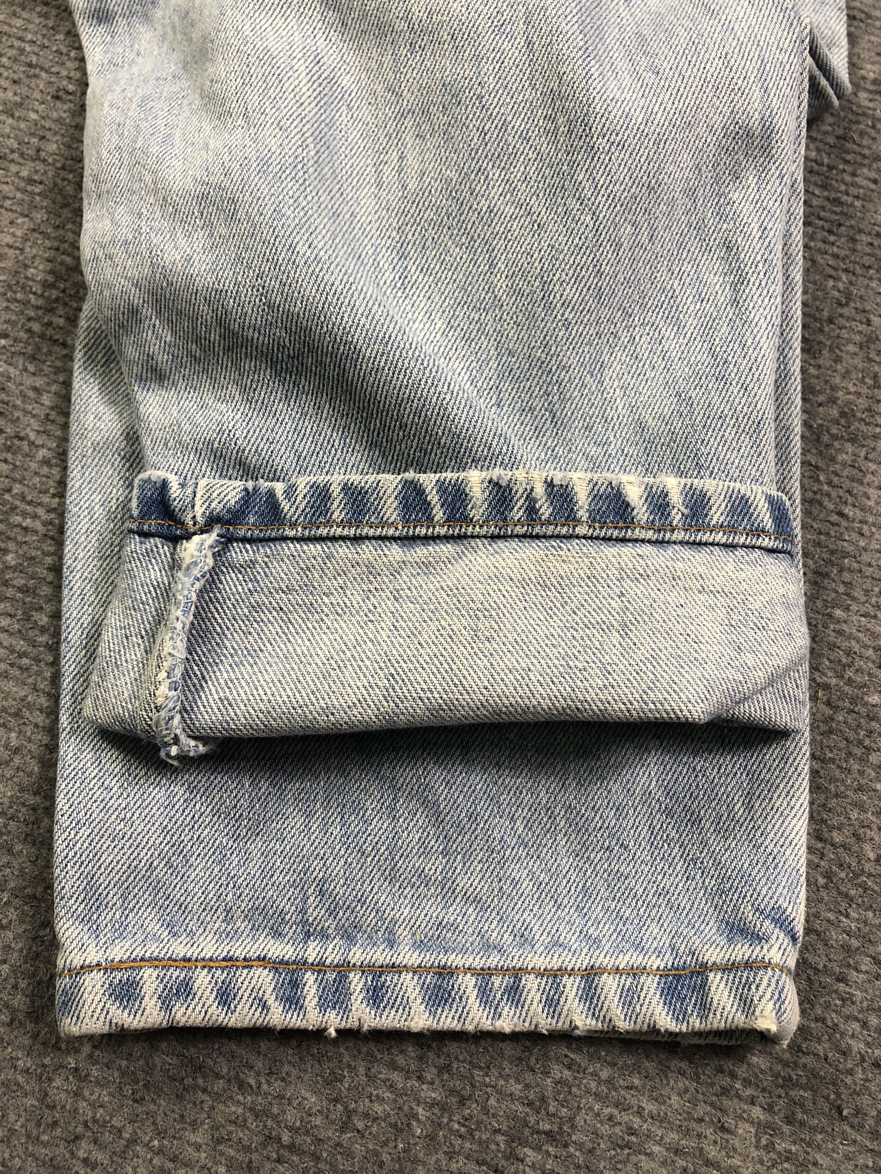 Levi's Light Blue Vintage Levis 550 Relaxed Fit Tapered Leg 28x30.5 Size 28" / US 6 / IT 42 - 10 Thumbnail