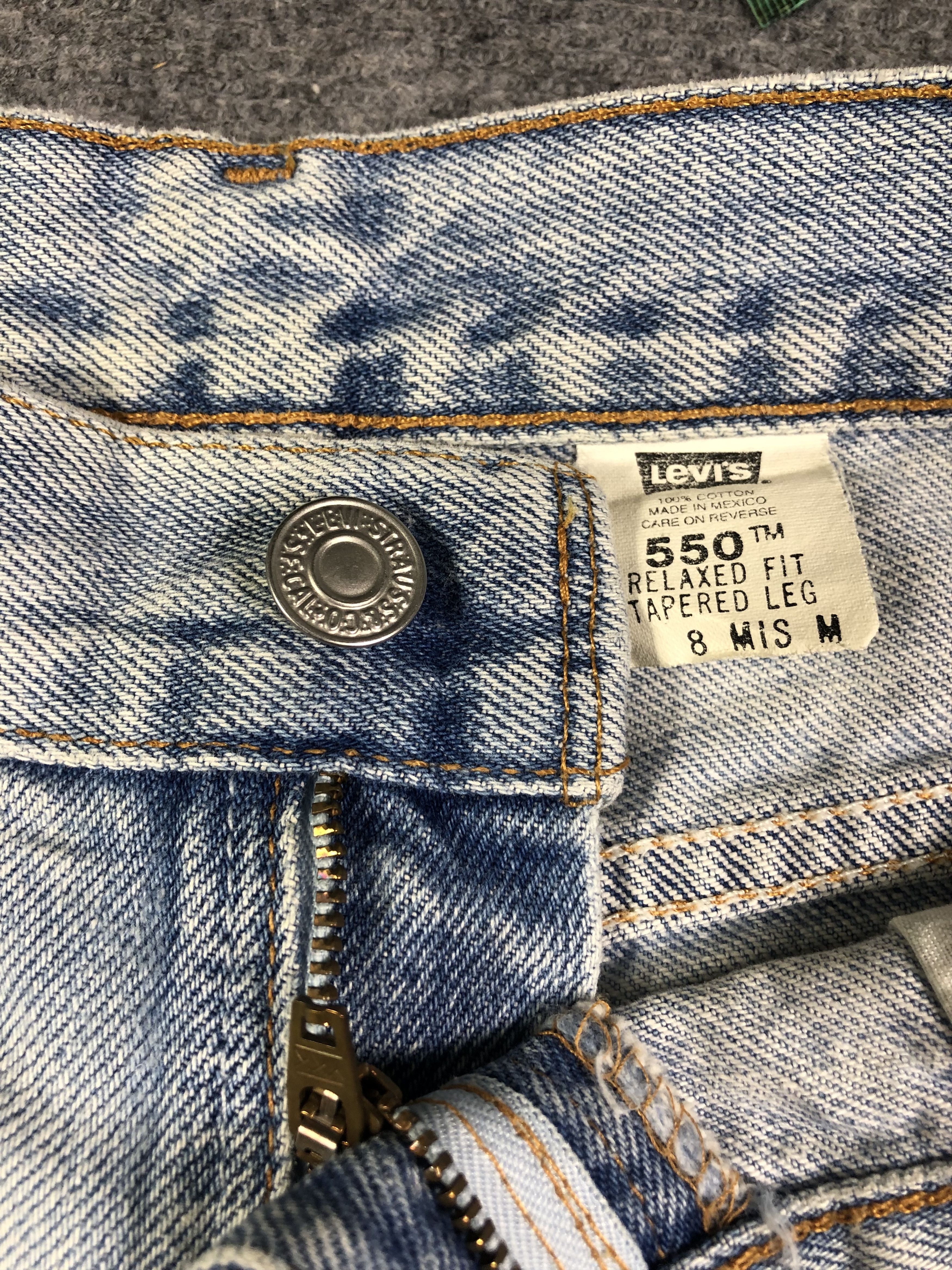 Levi's Light Blue Vintage Levis 550 Relaxed Fit Tapered Leg 28x30.5 Size 28" / US 6 / IT 42 - 4 Thumbnail