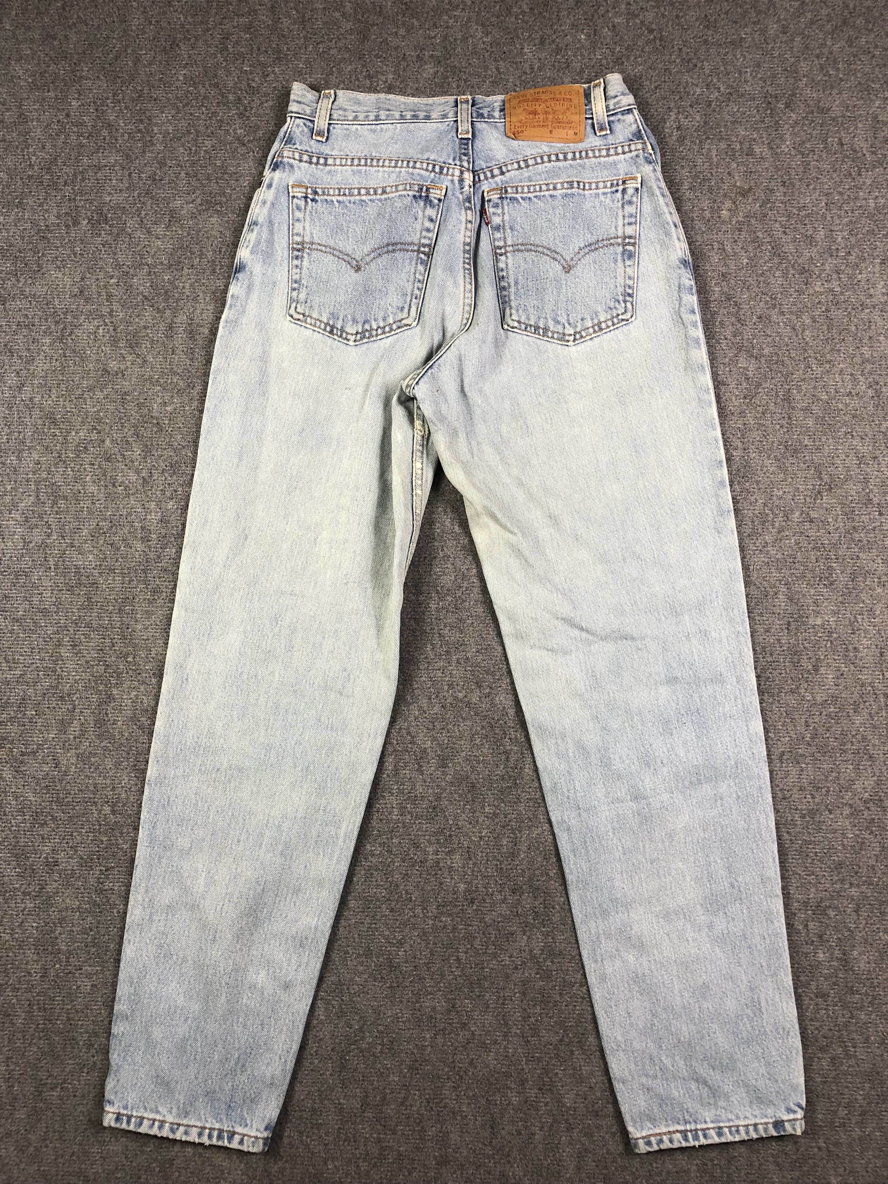 Levi's Light Blue Vintage Levis 550 Relaxed Fit Tapered Leg 28x30.5 Size 28" / US 6 / IT 42 - 11 Thumbnail