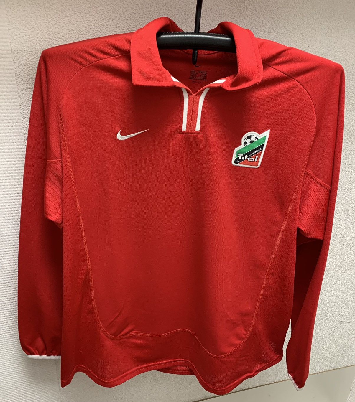 Nike Nike Tirol Innsbruck soccer jersey longsleeve L sz football Size US L / EU 52-54 / 3 - 1 Thumbnail