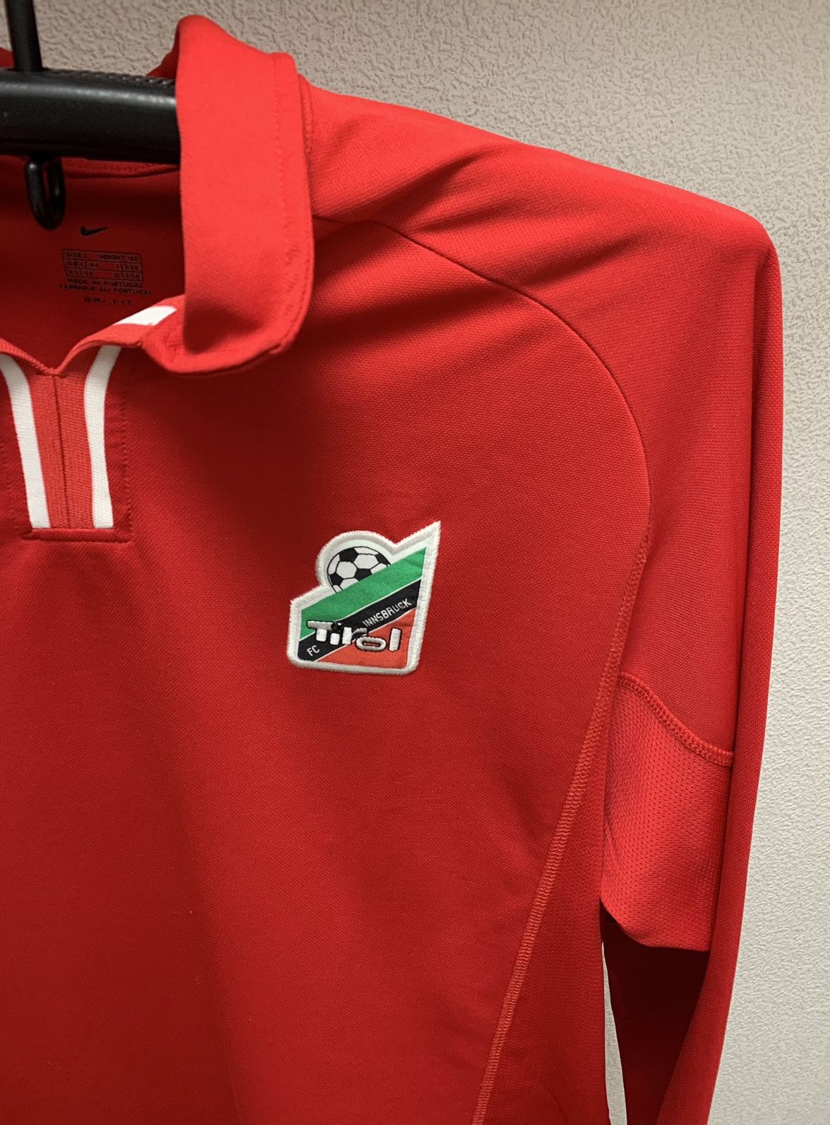 Nike Nike Tirol Innsbruck soccer jersey longsleeve L sz football Size US L / EU 52-54 / 3 - 6 Thumbnail
