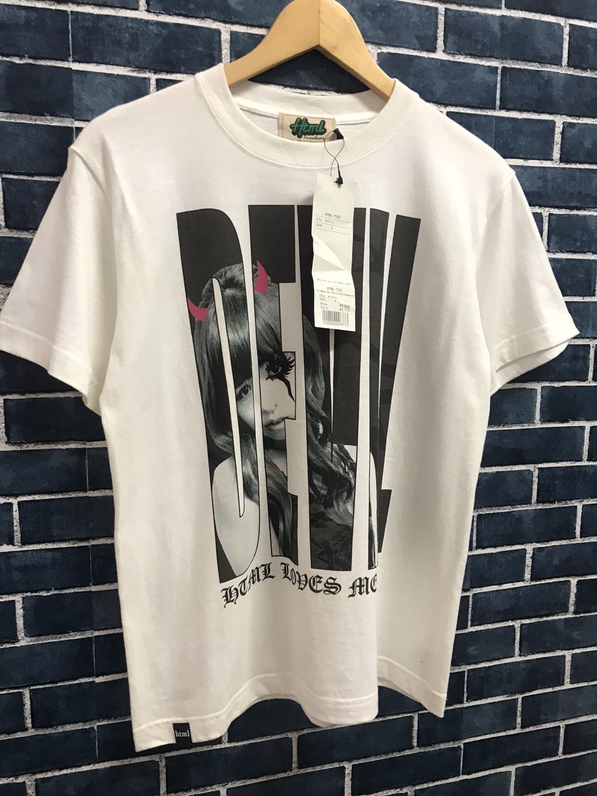 Japanese Brand JAPANESE BRAND HTML X MOGUMI OHORI PORN STAR JAPANESE TEE Size US S / EU 44-46 / 1 - 3 Thumbnail