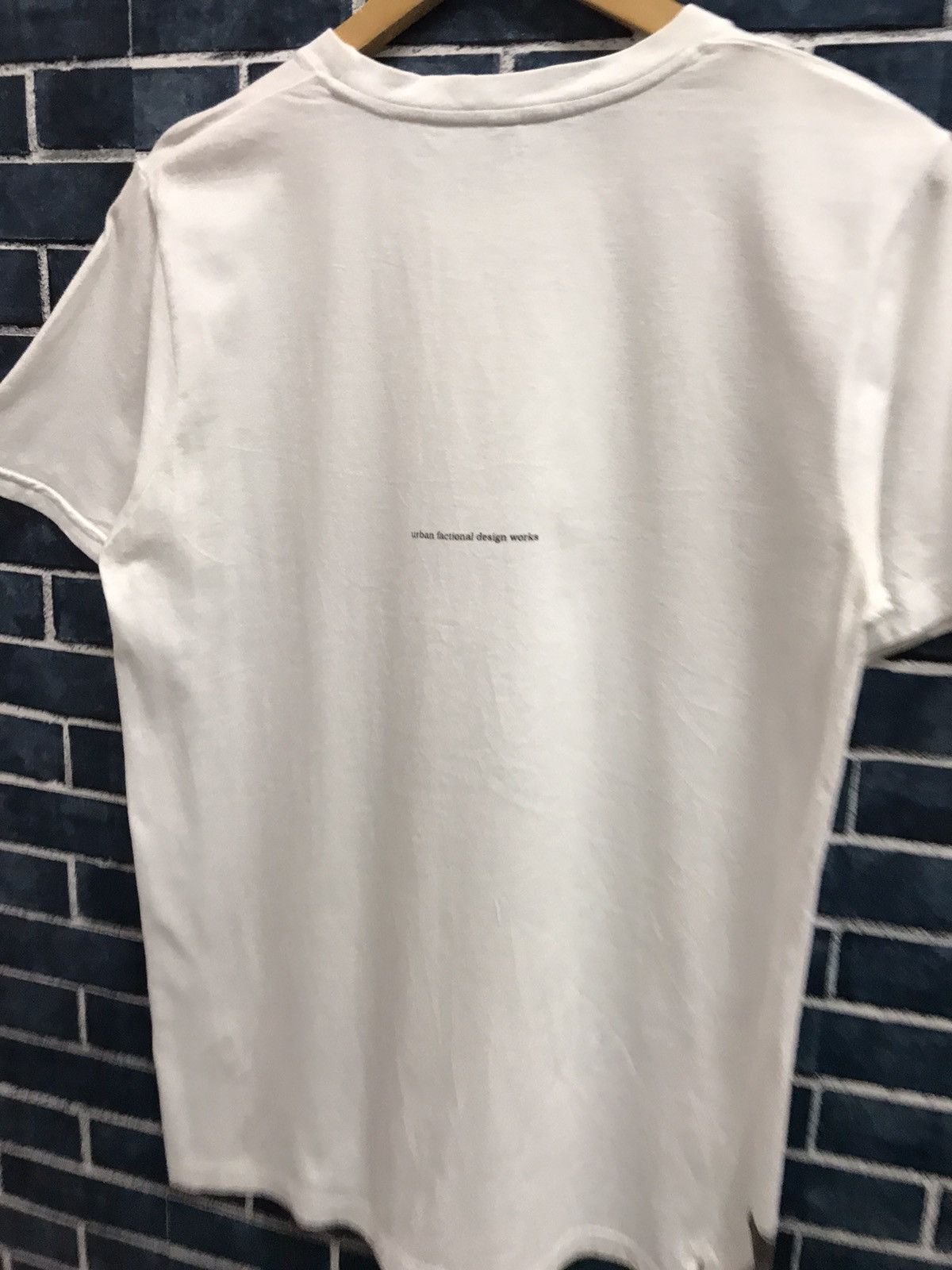 Japanese Brand Politix Japan Urban Factional Design Works Art tee Size US M / EU 48-50 / 2 - 8 Thumbnail