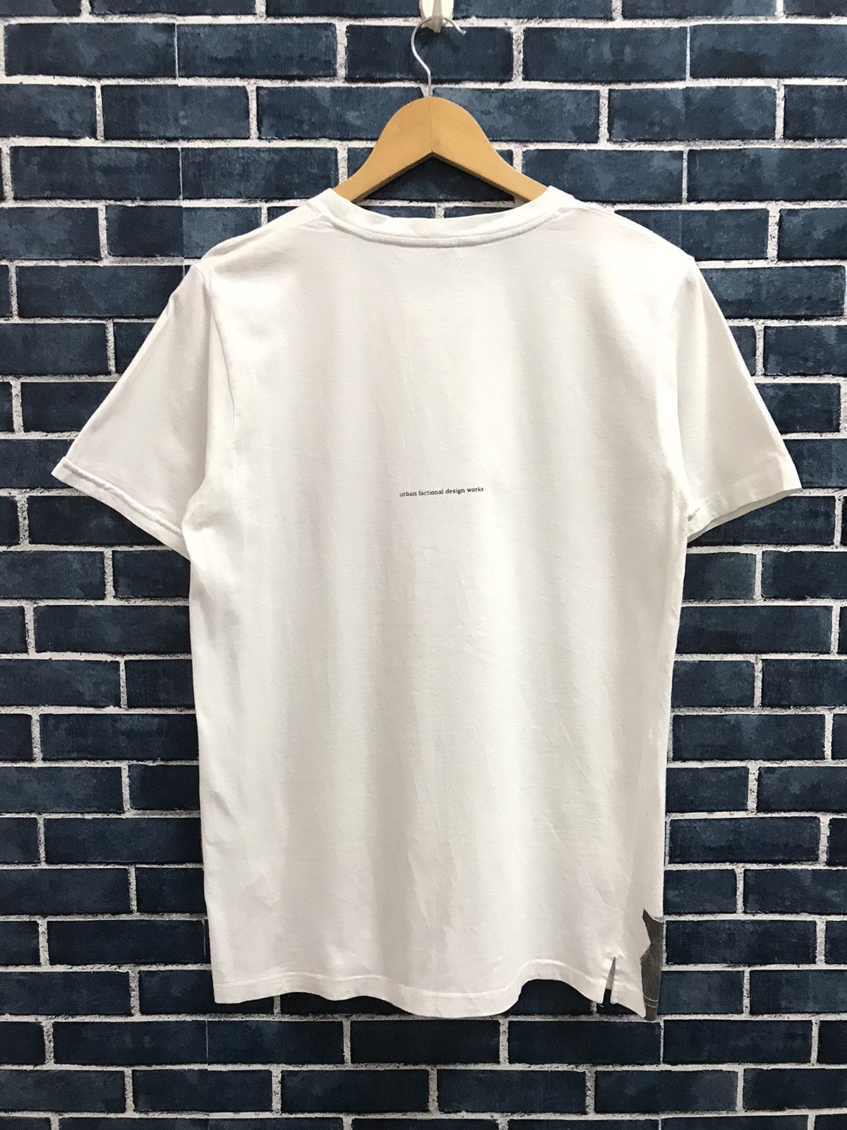 Japanese Brand Politix Japan Urban Factional Design Works Art tee Size US M / EU 48-50 / 2 - 7 Thumbnail