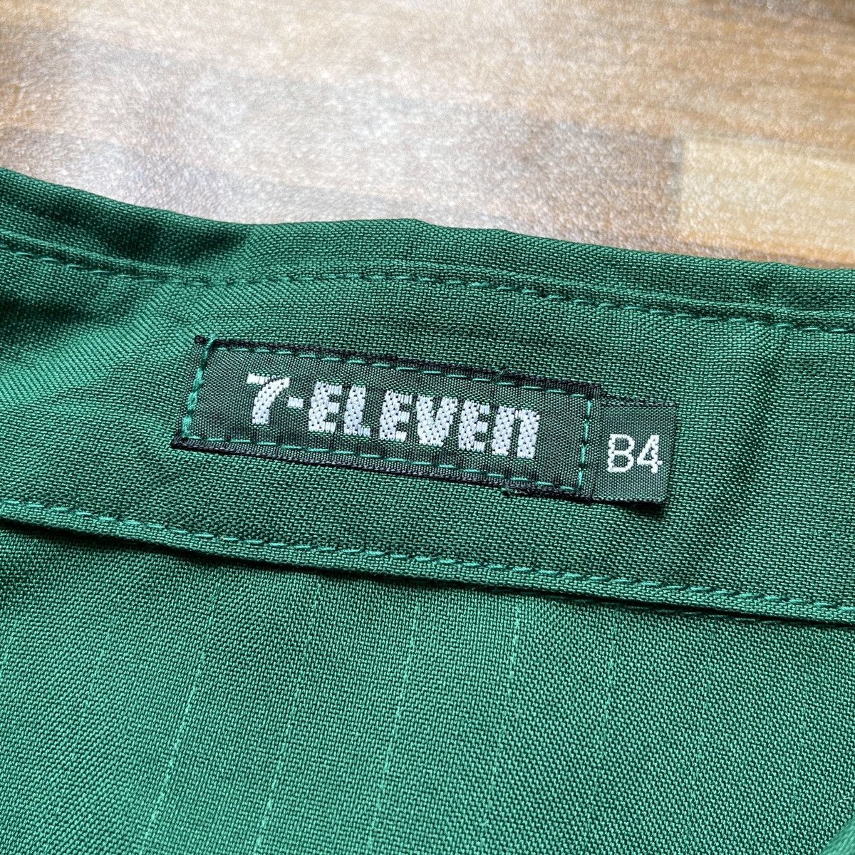 Uniform Wares 7-Eleven Uniform Japan Stores Vintage Full Zipped Size US L / EU 52-54 / 3 - 6 Thumbnail
