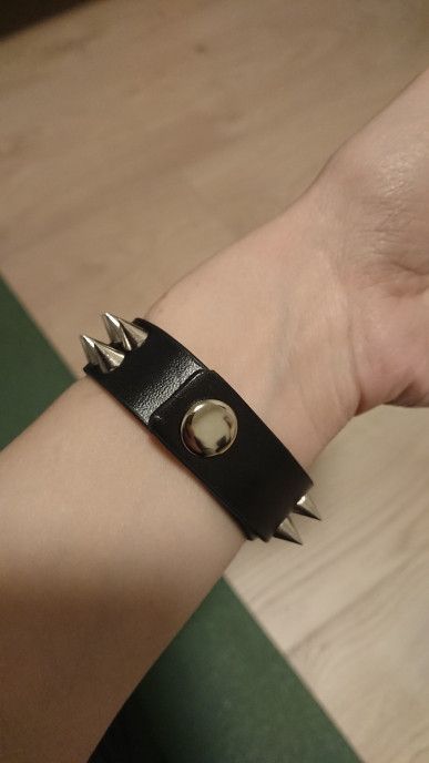 Jewelry Rivet Cone Stud Cuff Bracelet Size ONE SIZE - 4 Thumbnail