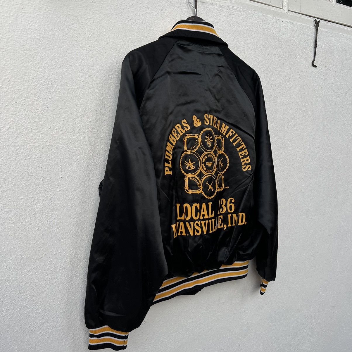 Toyo Enterprises VINTAGE UNION GARMENT COMPANY BOMBER JACKET BIG LOGO USA Size US M / EU 48-50 / 2 - 9 Thumbnail