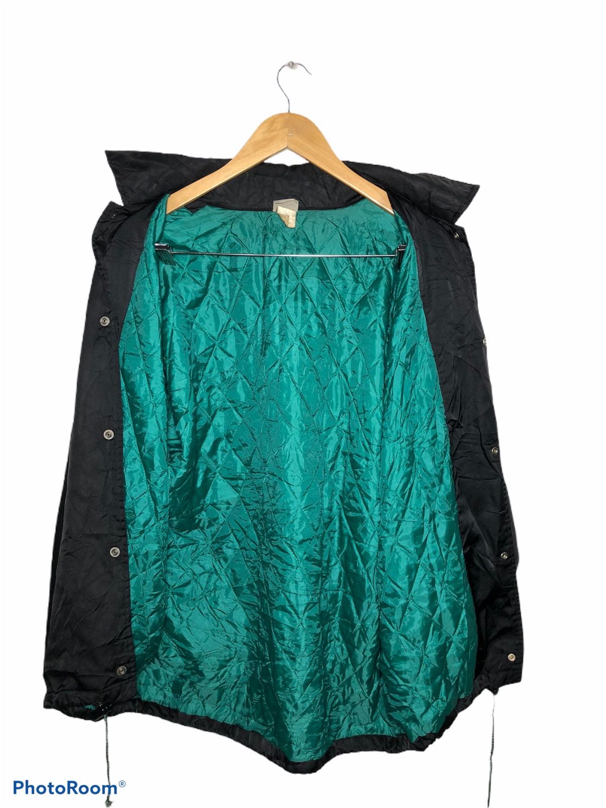 Nike × Vintage Vintage 90s Nike Big logo windbreaker jacket Size US L / EU 52-54 / 3 - 3 Thumbnail