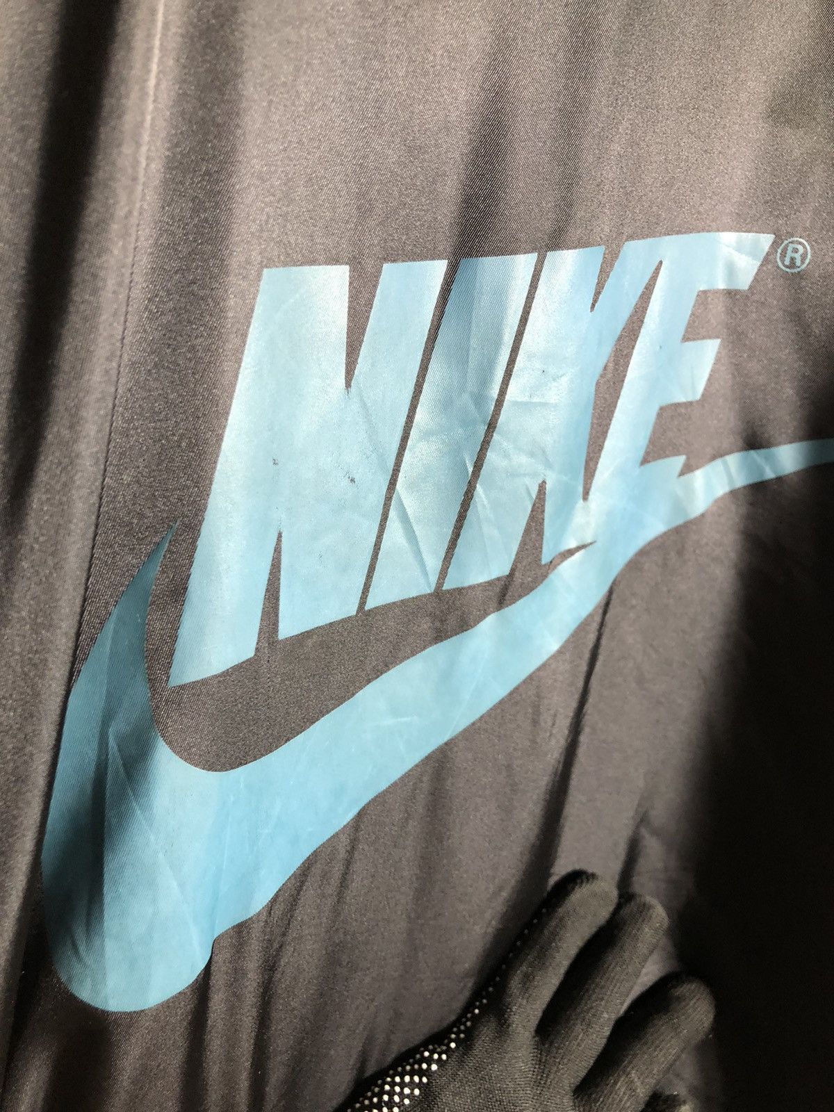 Nike × Vintage Vintage 90s Nike Big logo windbreaker jacket Size US L / EU 52-54 / 3 - 6 Thumbnail