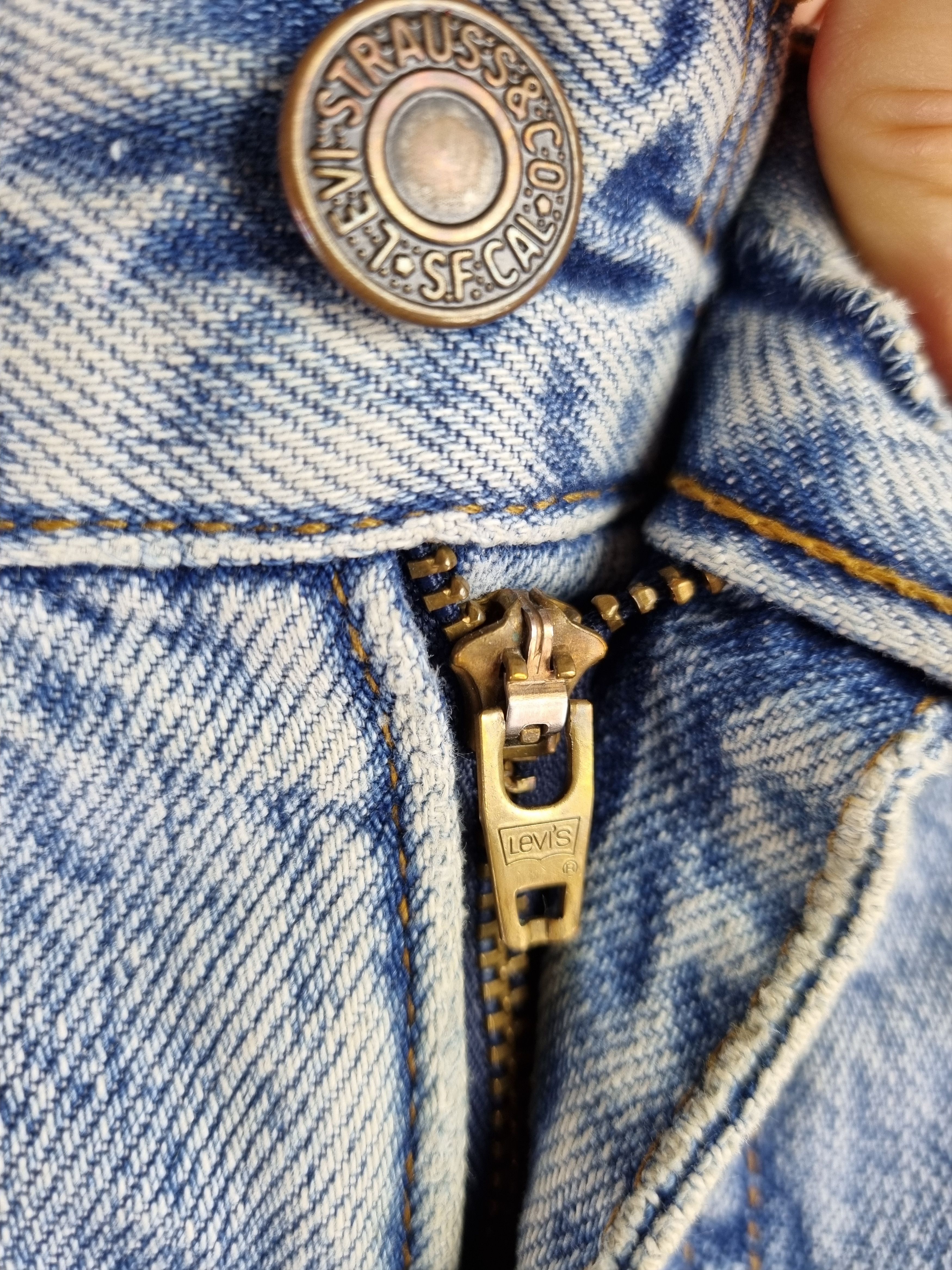 Levi's × Levi's Vintage Clothing 1995 Levis 615 Vintage Denim Jeans CHROME HEARTS style Size US 32 / EU 48 - 16 Thumbnail