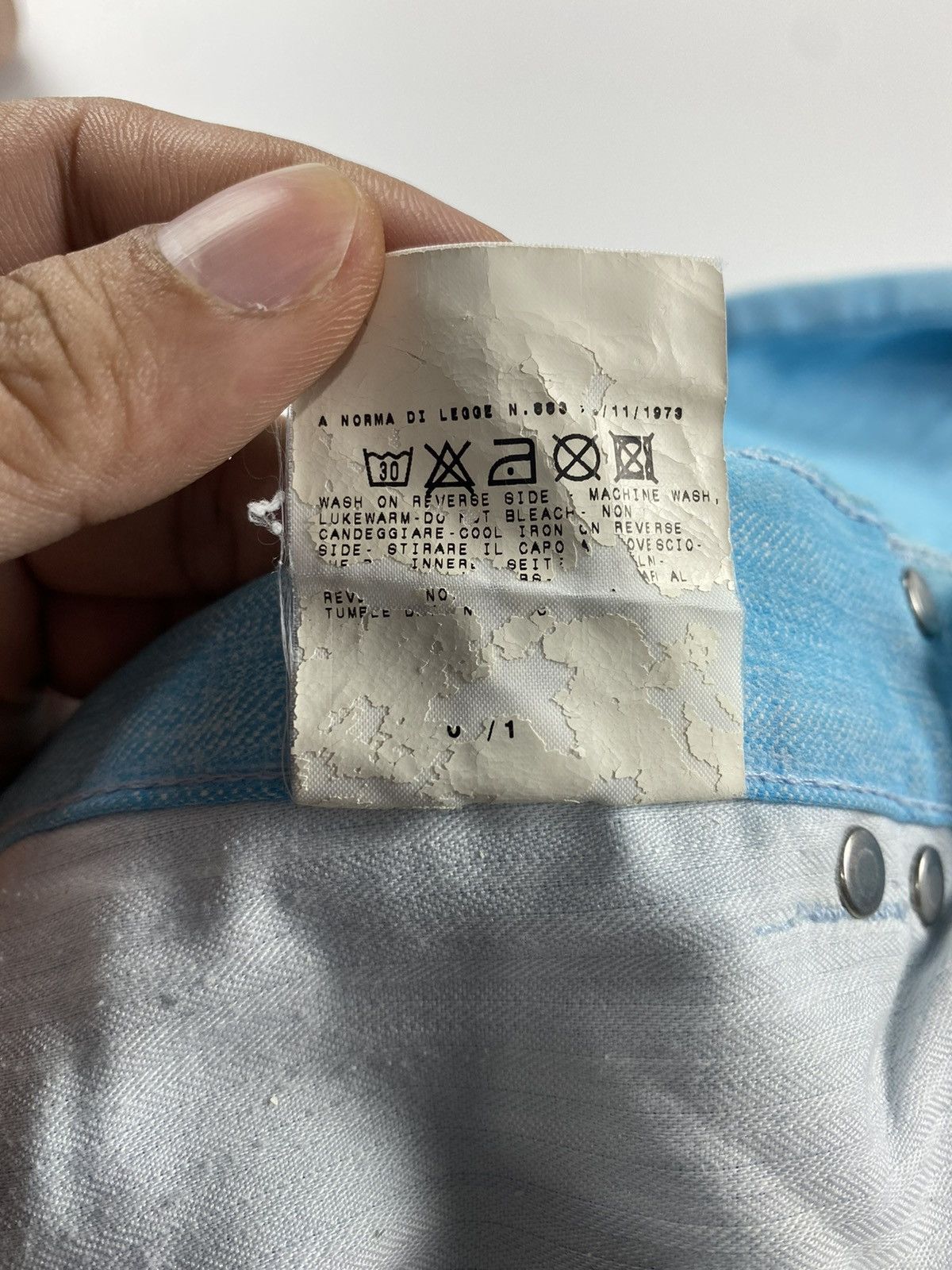 Versace Versace Versus Wax Coated Denim Pants Size US 34 / EU 50 - 9 Thumbnail