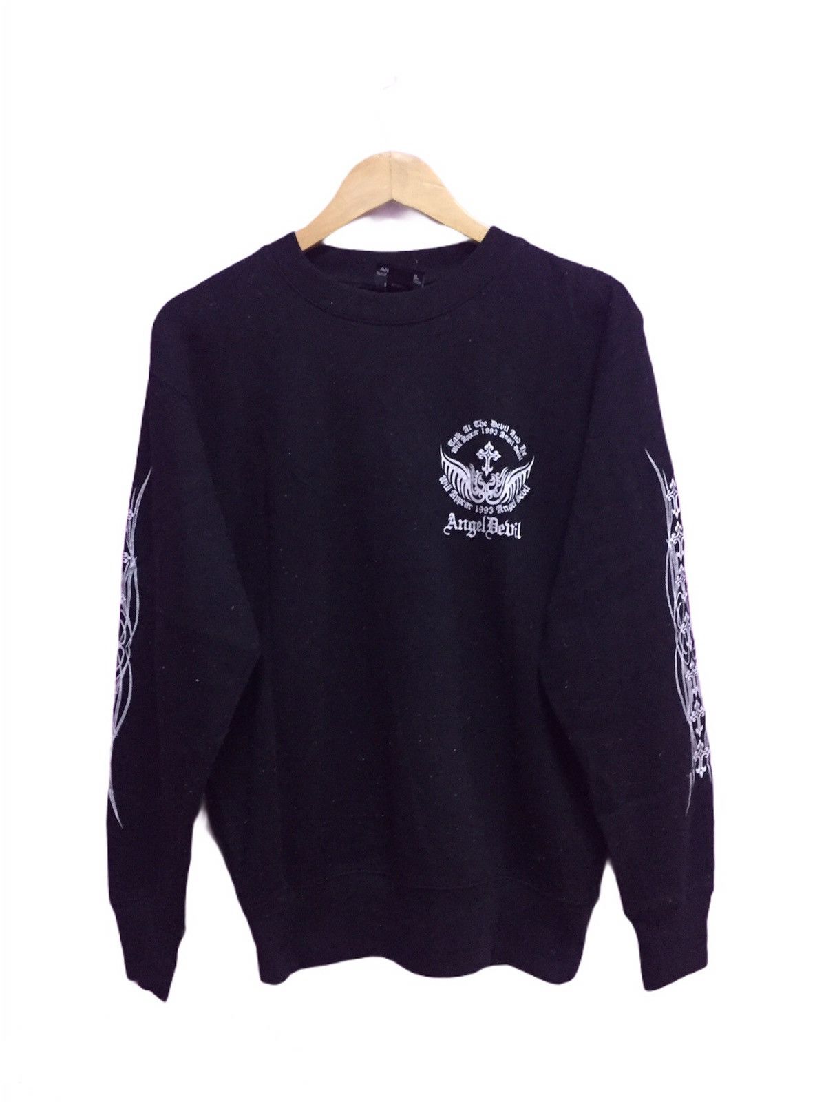 Japanese Brand Vintage Angel Devil Sweatshirts Size Medium Size US M / EU 48-50 / 2 - 2 Thumbnail