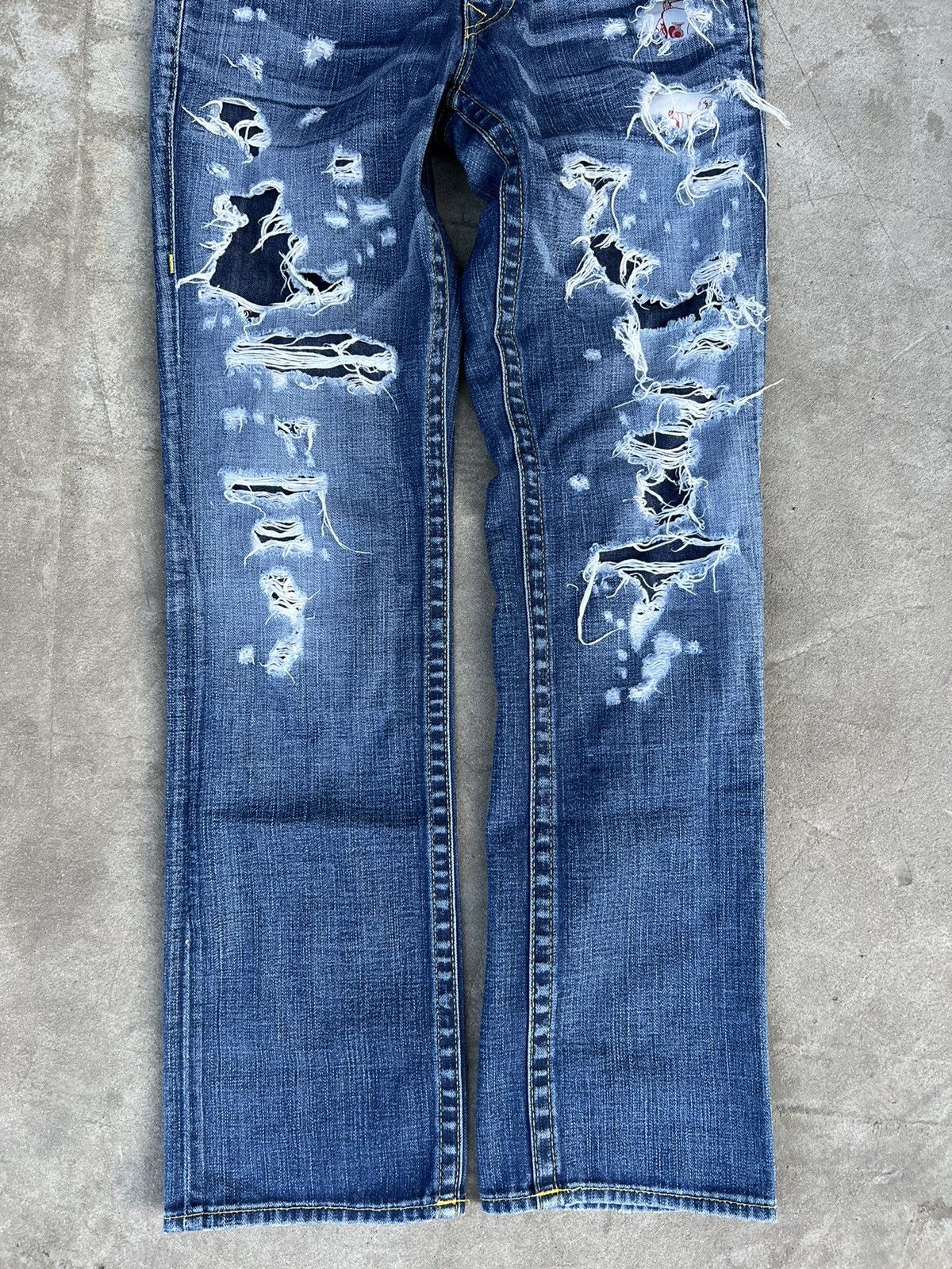 True Religion Vintage True Religion Distressed Denim Jeans Size US 32 / EU 48 - 12 Thumbnail