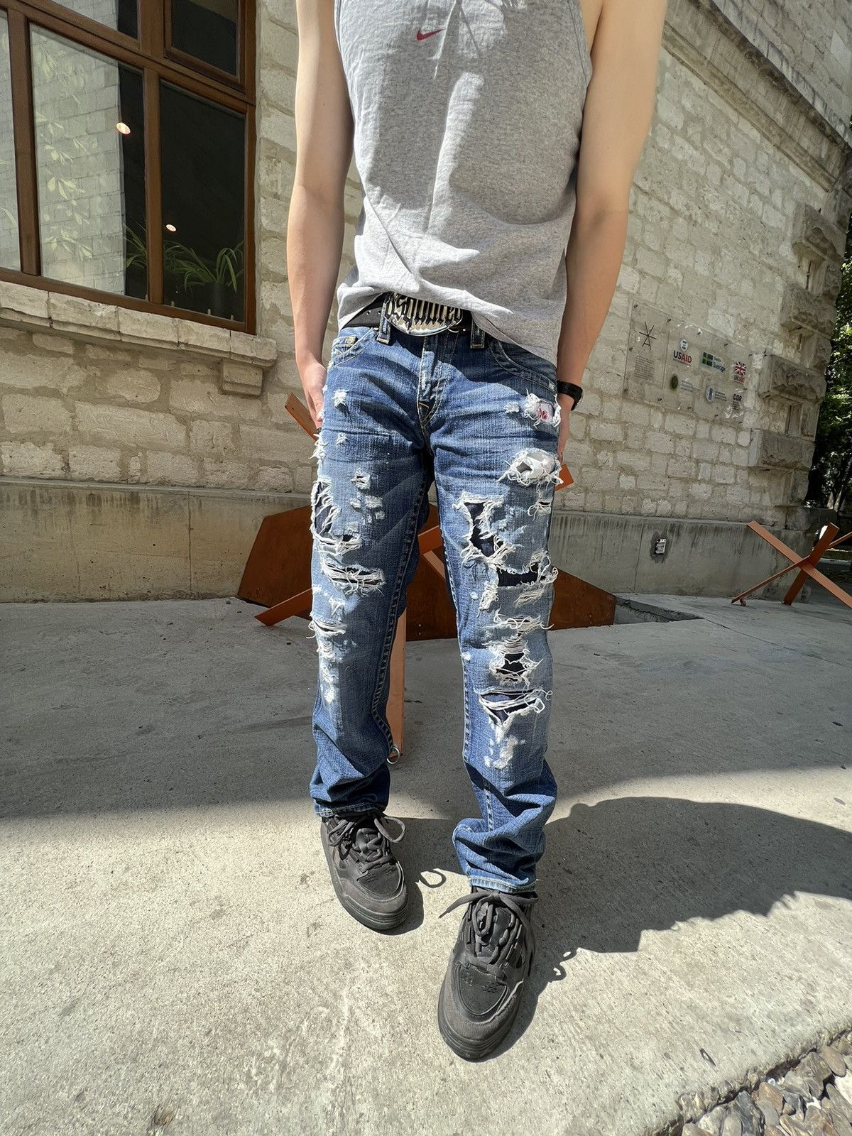 True Religion Vintage True Religion Distressed Denim Jeans Size US 32 / EU 48 - 11 Thumbnail