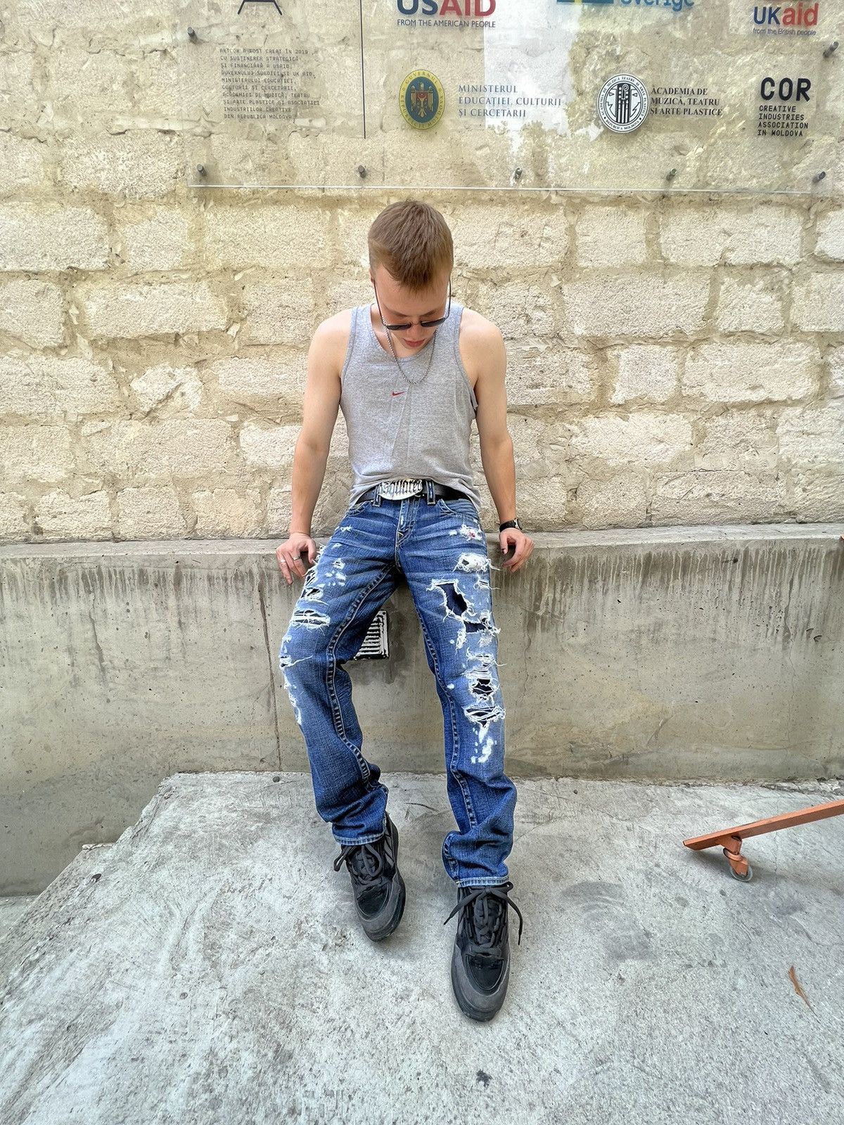 True Religion Vintage True Religion Distressed Denim Jeans Size US 32 / EU 48 - 6 Thumbnail