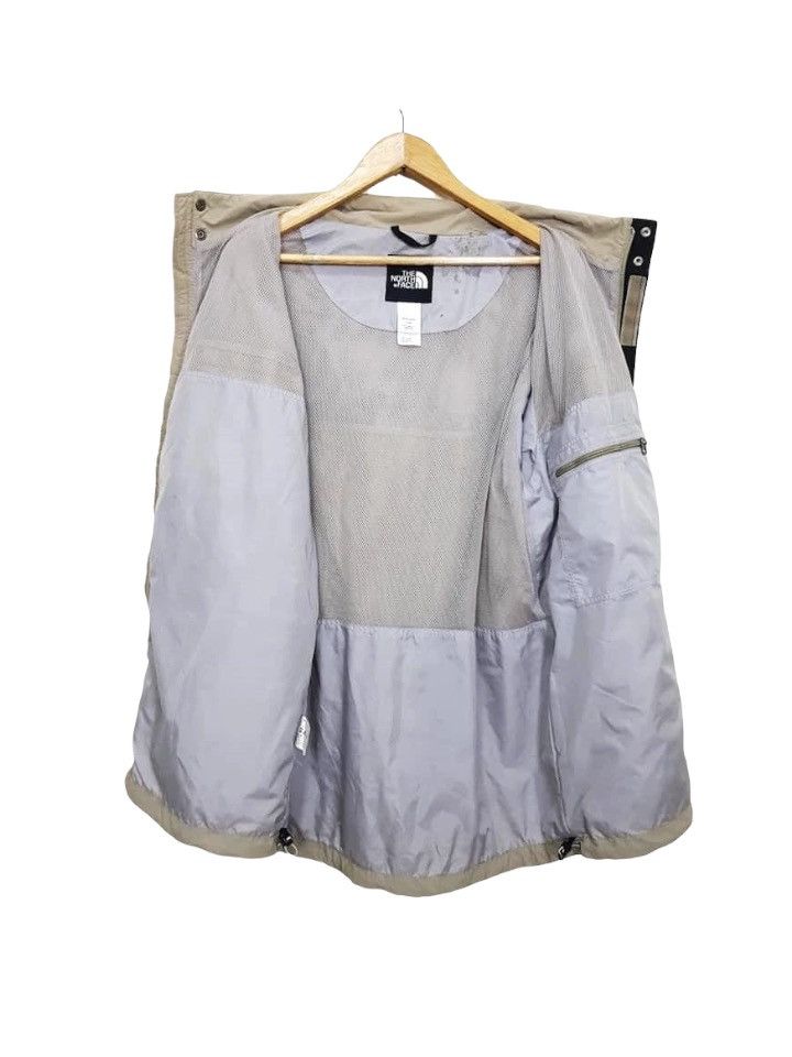 The North Face TNF Nylon Beige Hooded Jacket Size US L / EU 52-54 / 3 - 3 Thumbnail