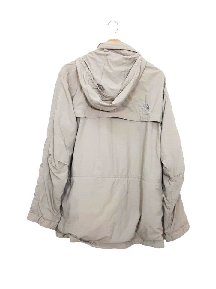 The North Face TNF Nylon Beige Hooded Jacket Size US L / EU 52-54 / 3 - 4 Thumbnail