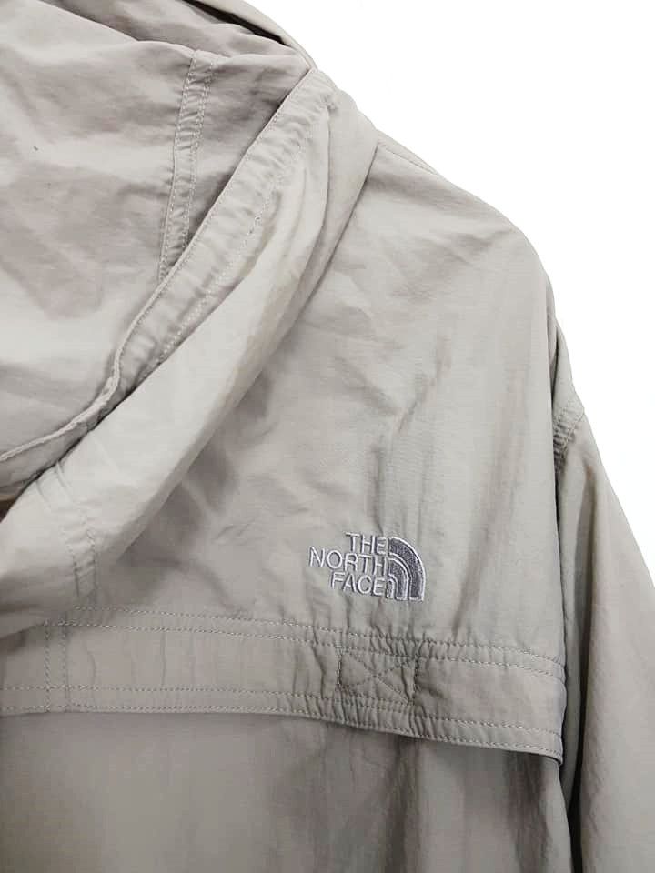 The North Face TNF Nylon Beige Hooded Jacket Size US L / EU 52-54 / 3 - 6 Thumbnail
