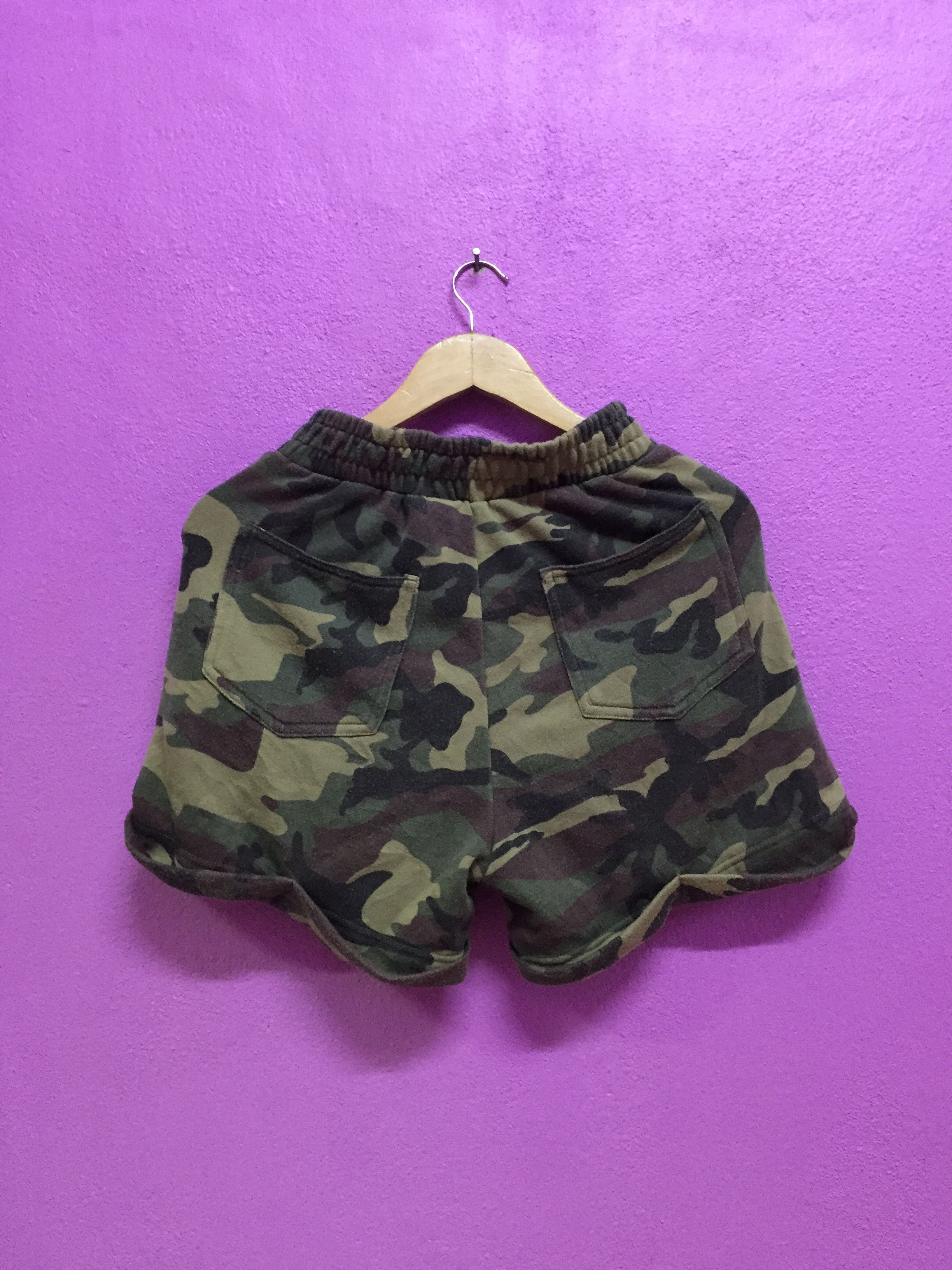Other Browny Camouflage Short Pants Size US 26 / EU 42 - 2 Thumbnail