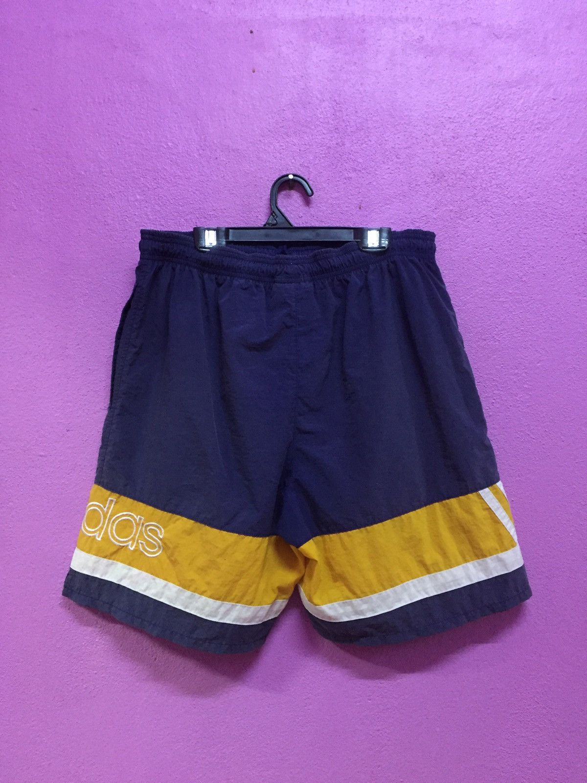 Adidas Adidas Short Pants Size M Size US 28 / EU 44 - 2 Thumbnail