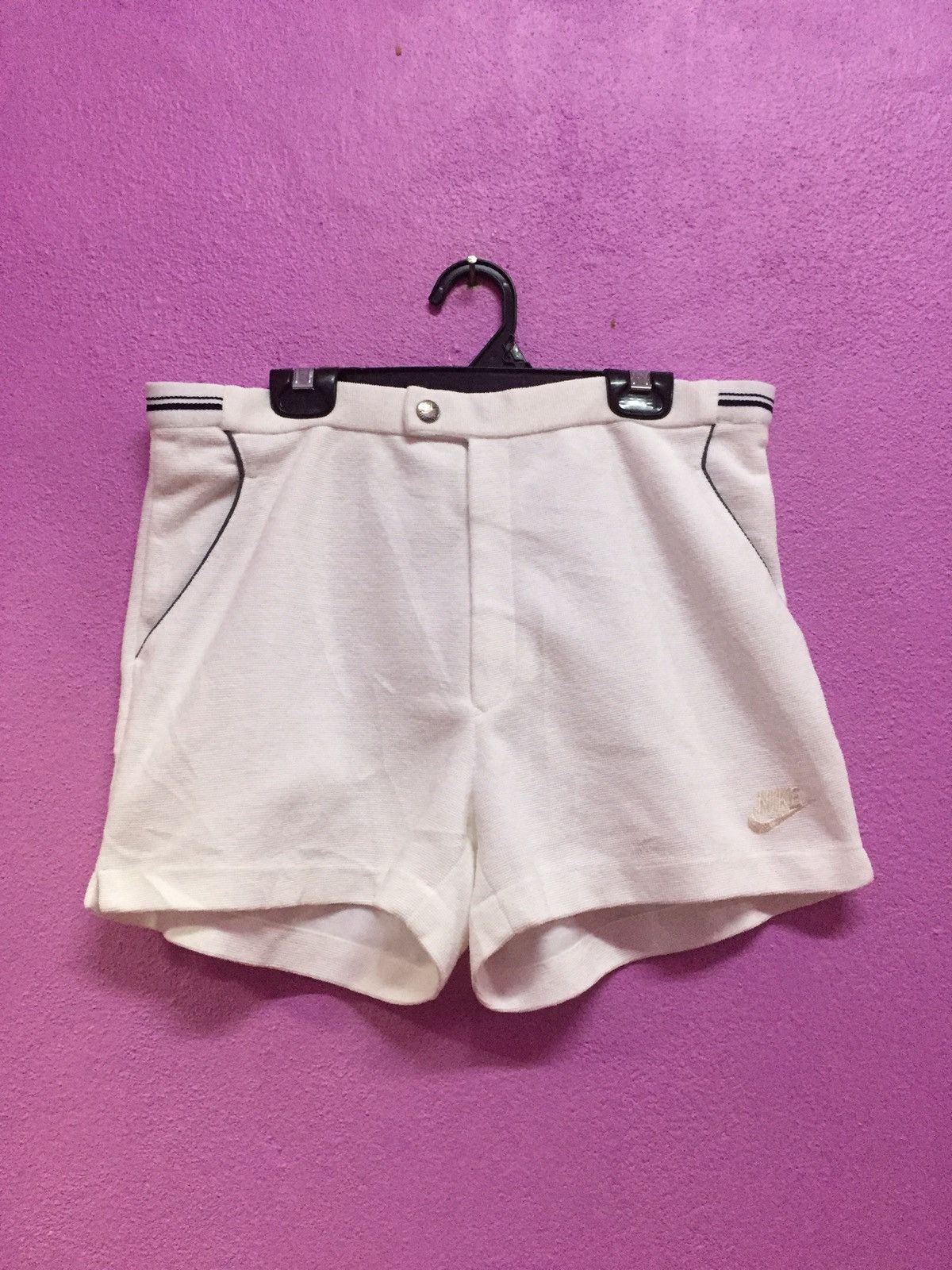 Nike Vintage Nike Short Pants Size US 30 / EU 46 - 1 Thumbnail