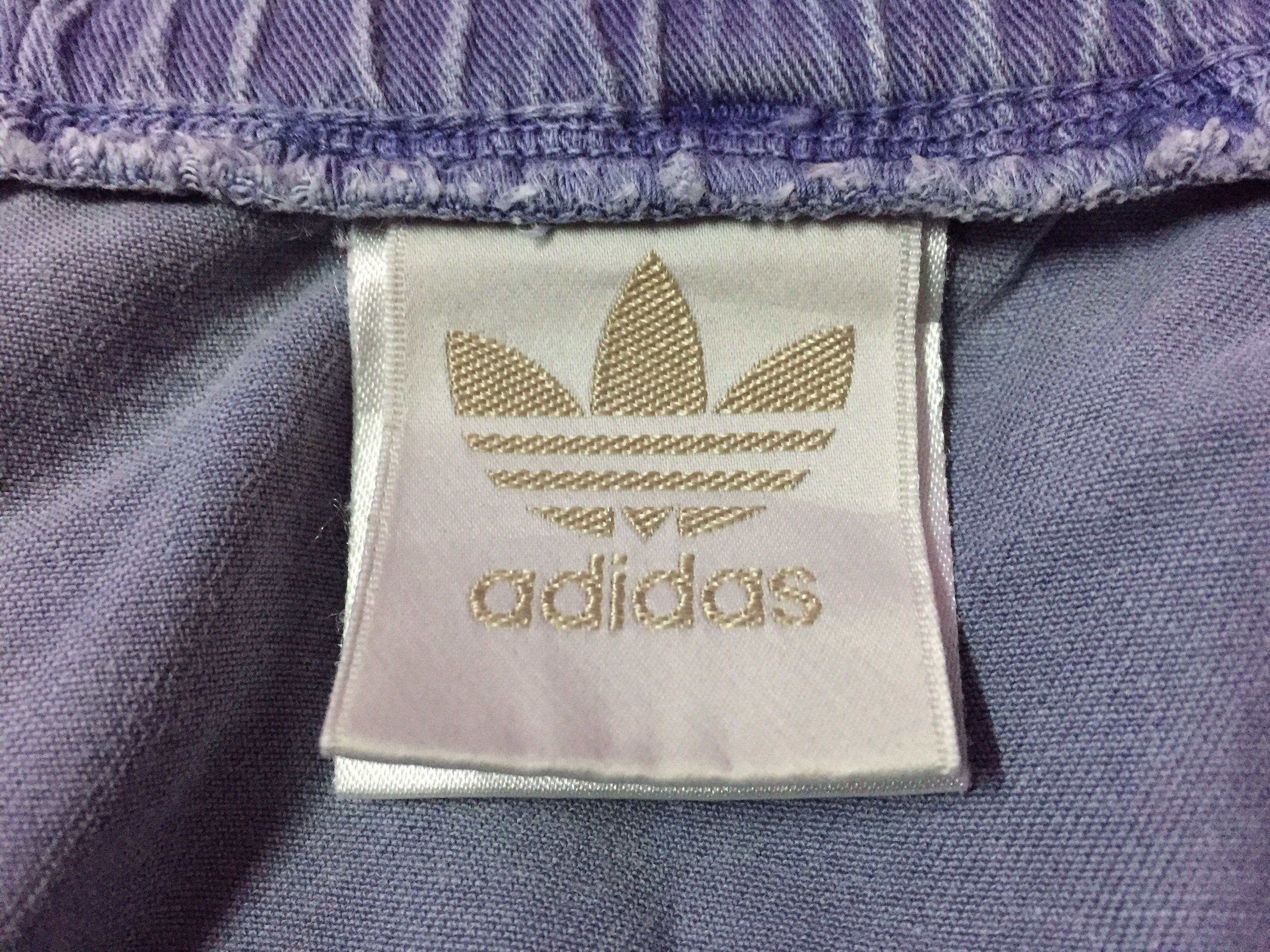 Adidas Vintage Adidas Short Pants Size US 32 / EU 48 - 3 Thumbnail