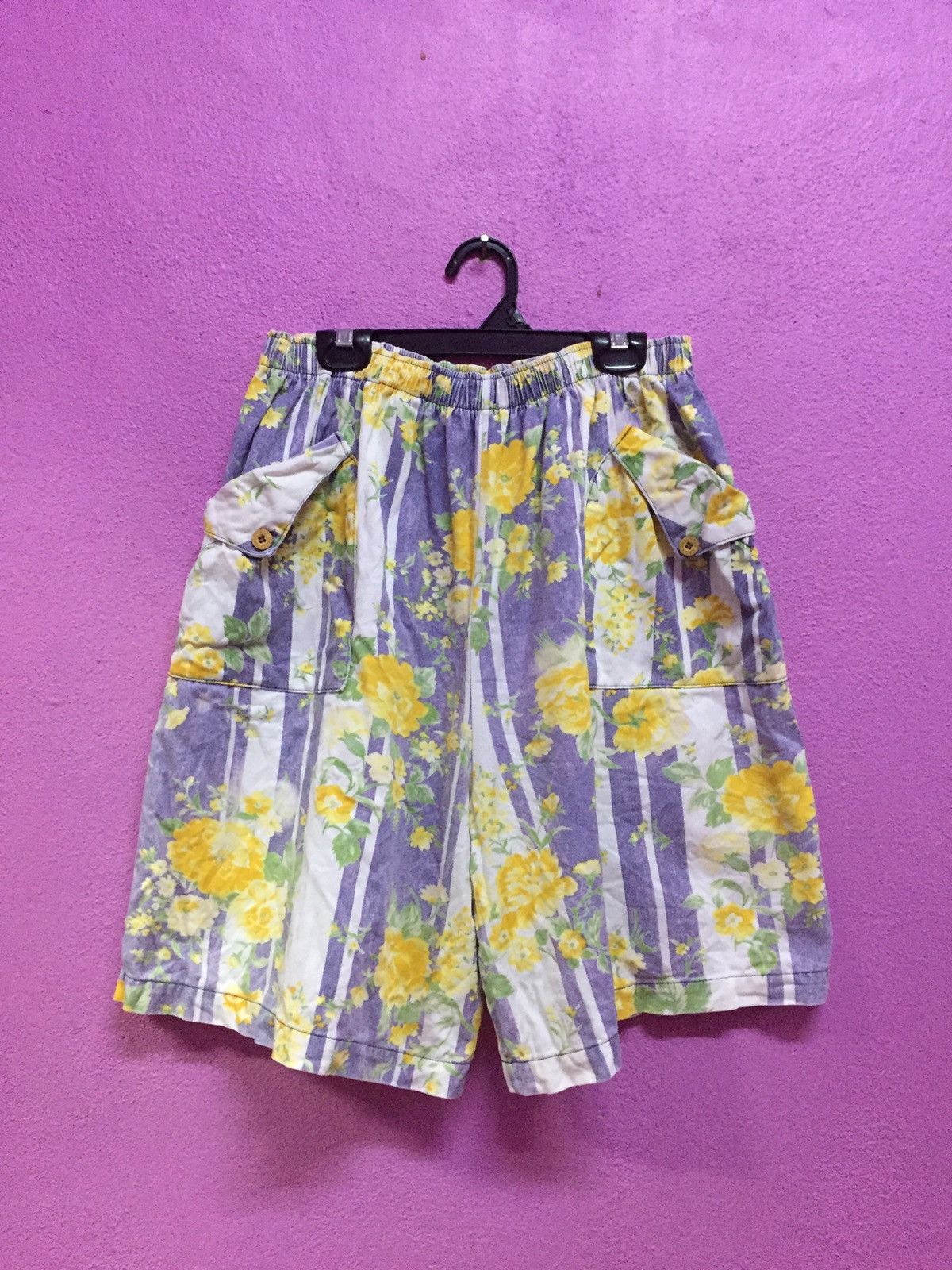 Other Flowers Fullprints Short Pants Size US 26 / EU 42 - 1 Thumbnail
