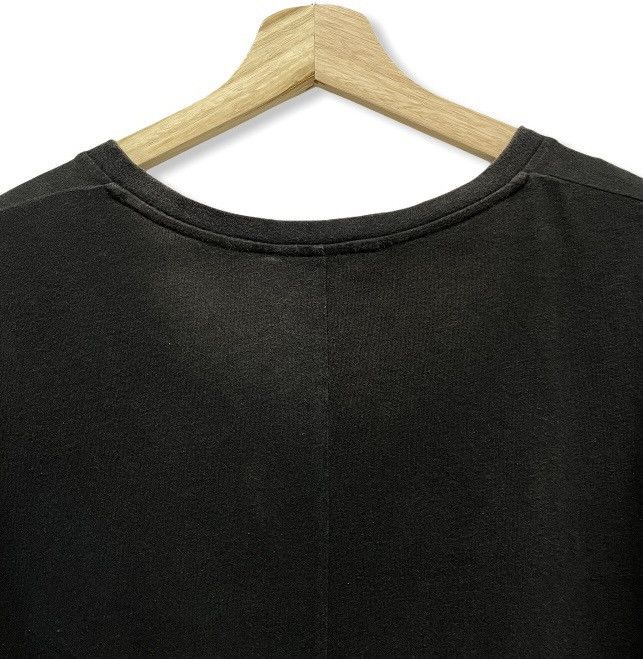 Uniqlo Iconic Punk Crossbone Faded Black T-Shirt Size US M / EU 48-50 / 2 - 4 Thumbnail