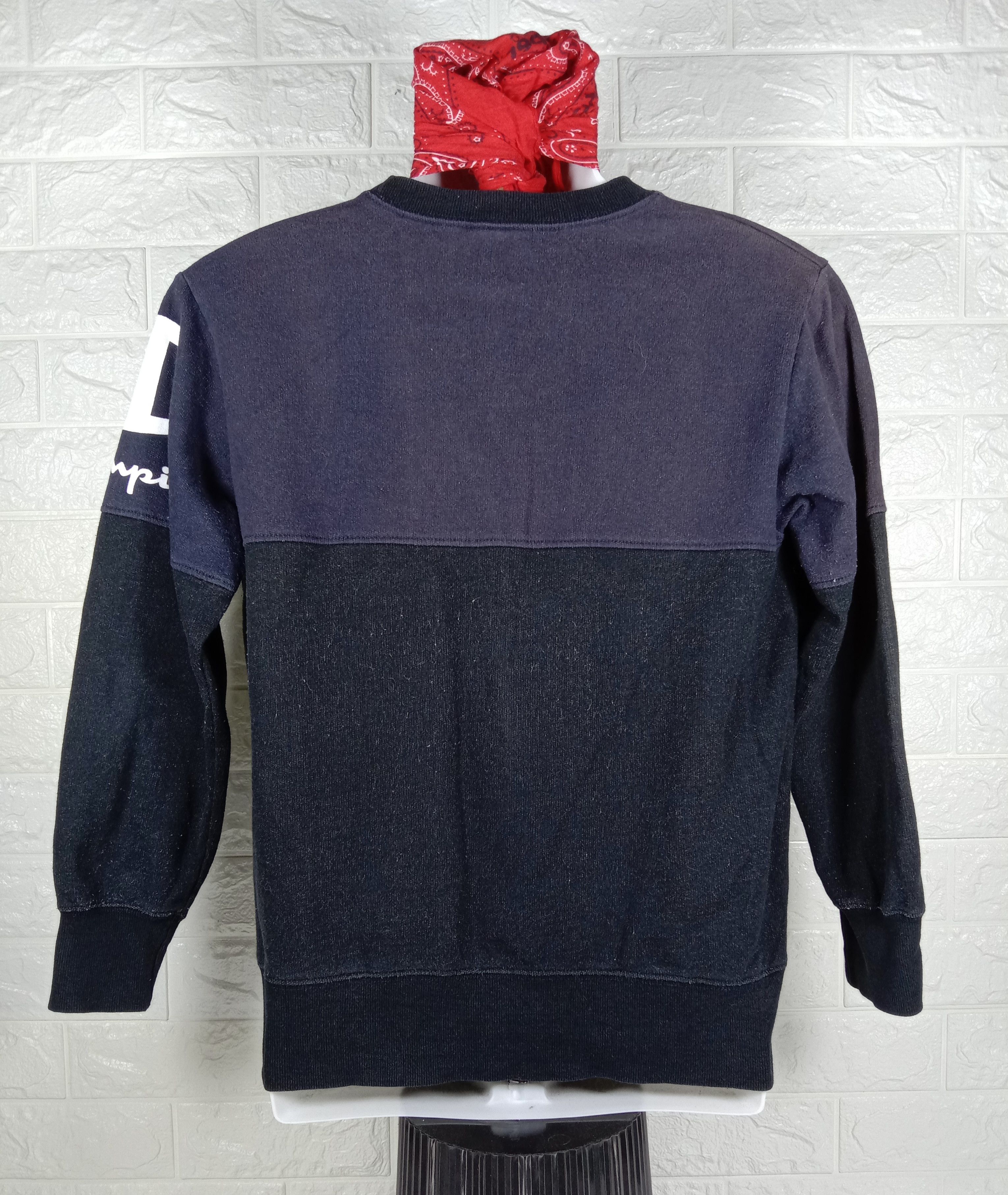 Champion Vintage Champion Sweatshirt Size US M / EU 48-50 / 2 - 4 Thumbnail