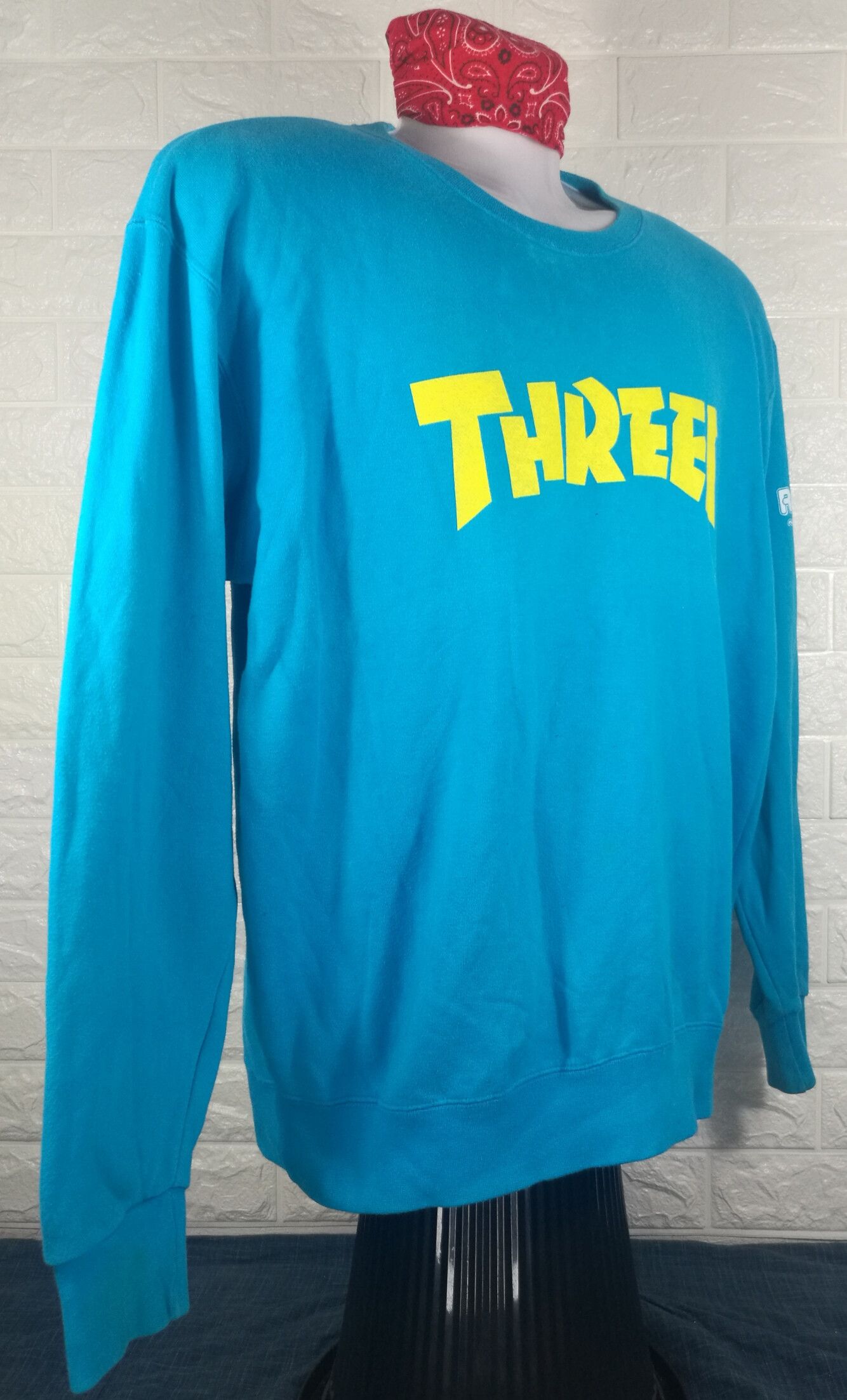 Japanese Brand Vintage Japanese Brand Threee Sweatshirt Size US L / EU 52-54 / 3 - 2 Thumbnail