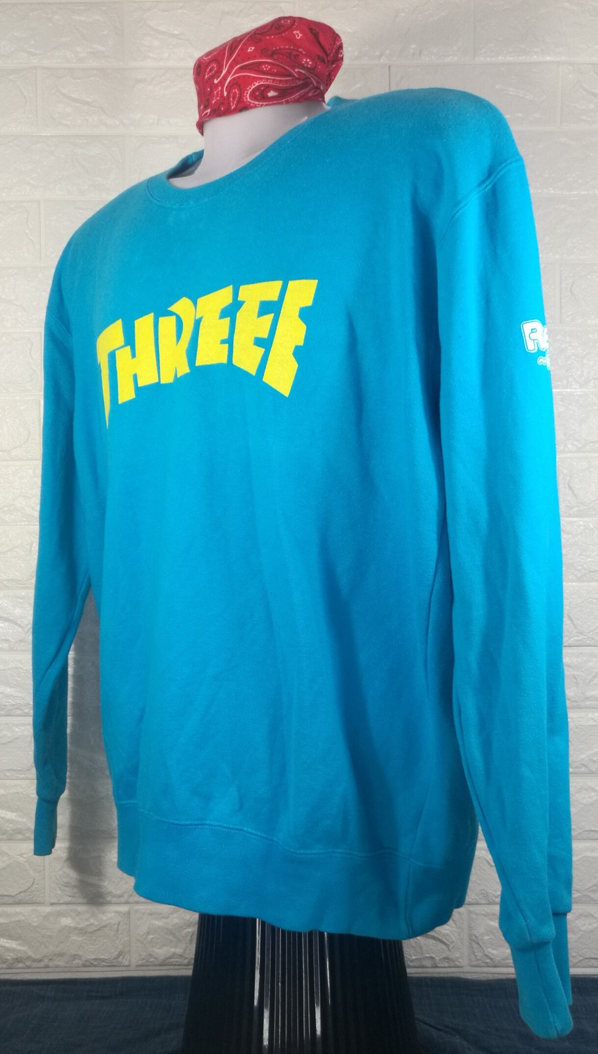 Japanese Brand Vintage Japanese Brand Threee Sweatshirt Size US L / EU 52-54 / 3 - 3 Thumbnail