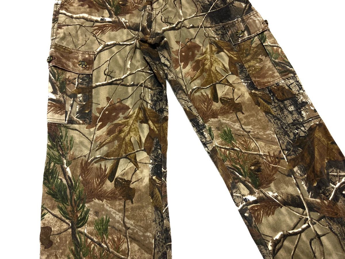 Japanese Brand × Russell Athletic Japanese Russell Outdoor Realtree Camo Tactical Cargo Pants Size US 32 / EU 48 - 4 Thumbnail