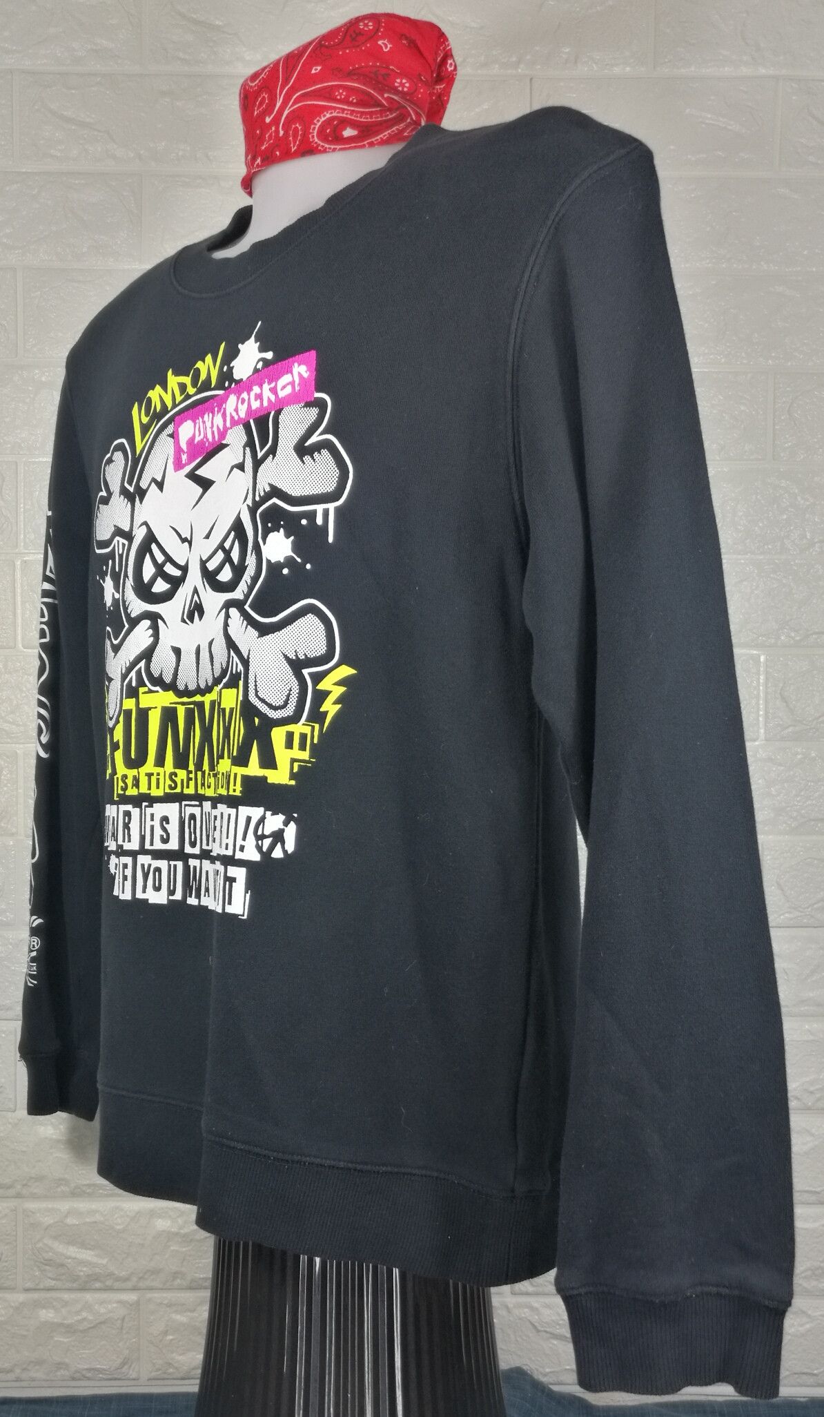 Japanese Brand Vintage Blue Cross London Punk Rocker Sweatshirt Size US M / EU 48-50 / 2 - 3 Thumbnail