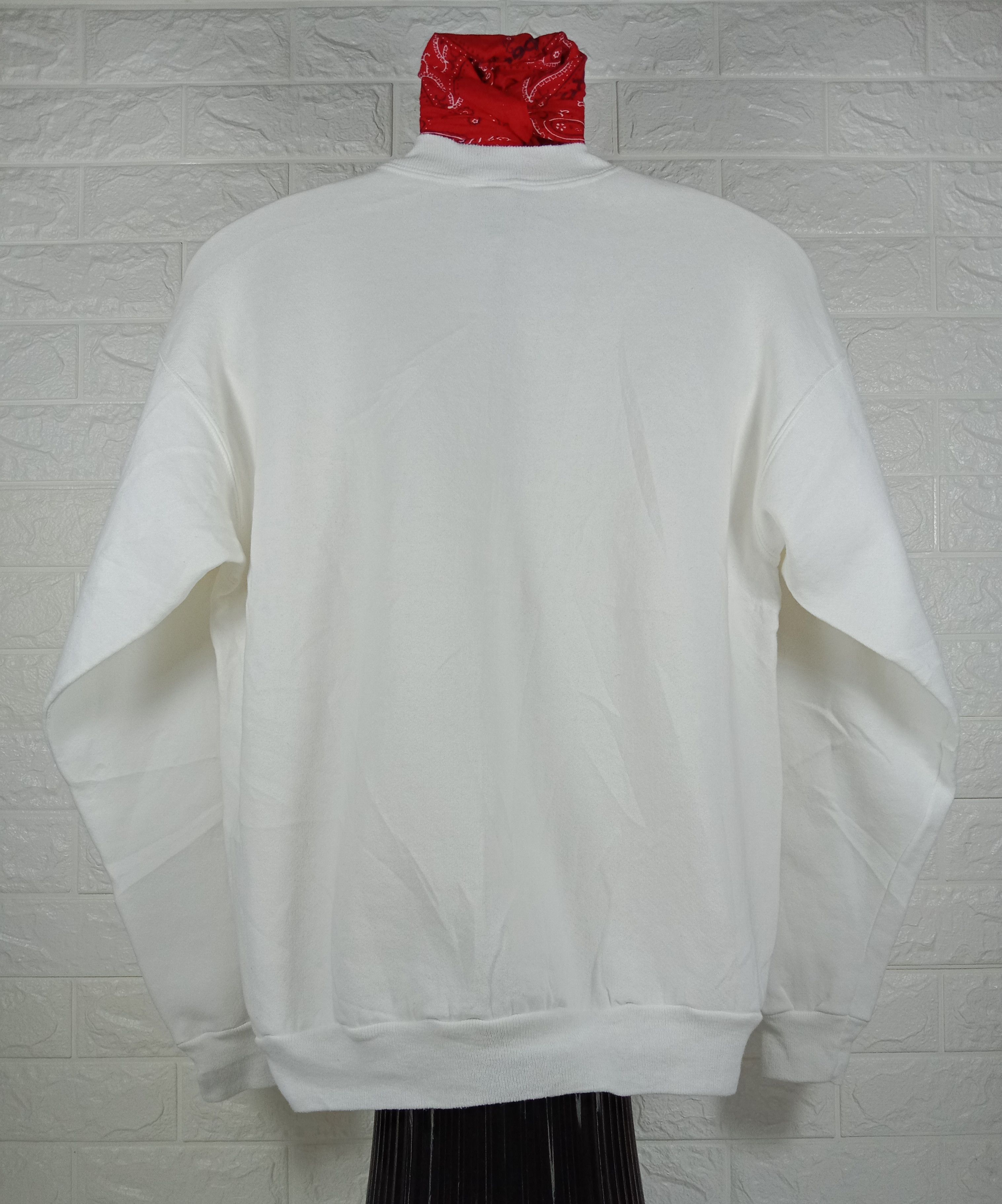 Hanes Vintage Hanes USA Santa Claus Embroidery Sweatshirt Size US L / EU 52-54 / 3 - 4 Thumbnail