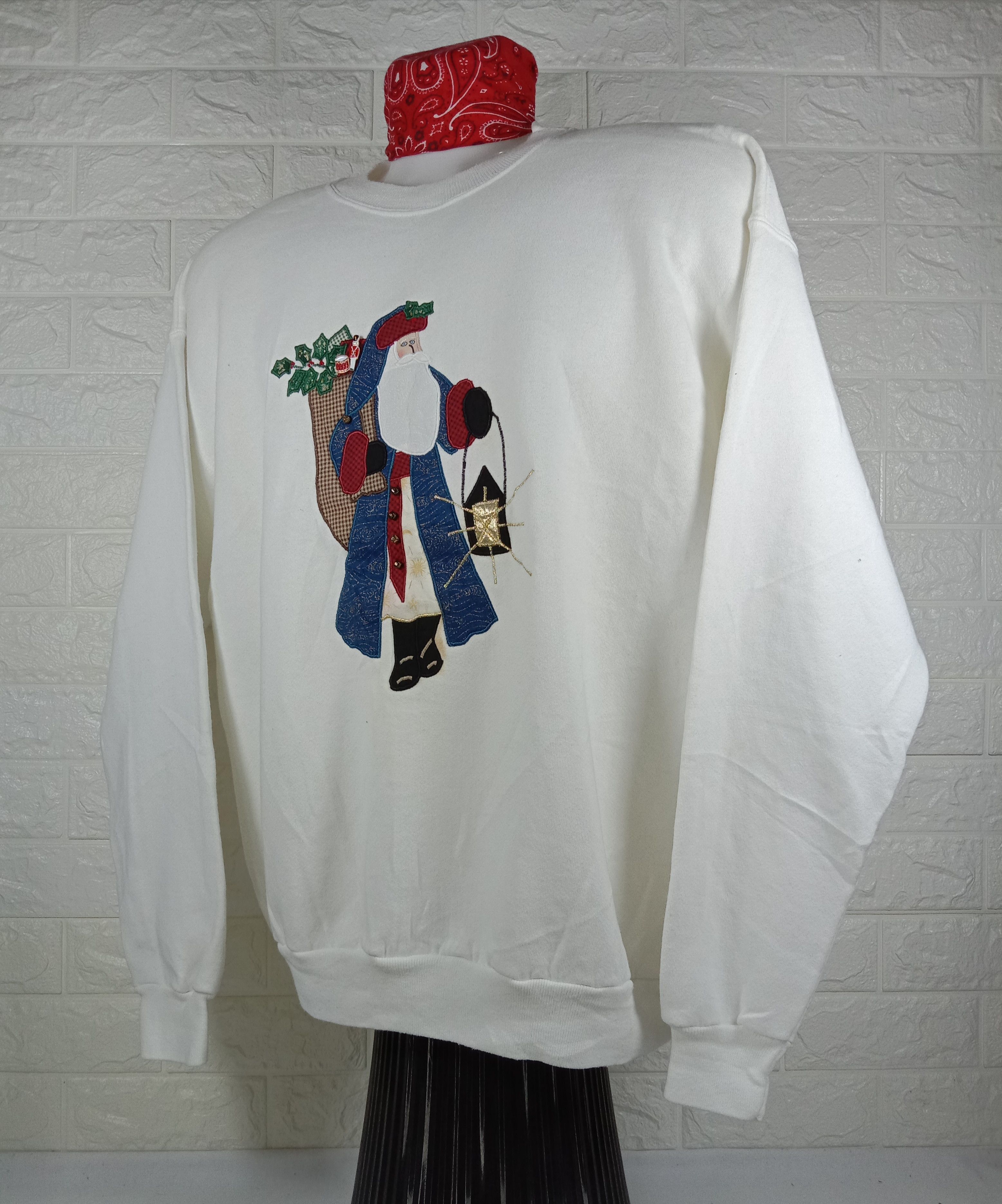 Hanes Vintage Hanes USA Santa Claus Embroidery Sweatshirt Size US L / EU 52-54 / 3 - 3 Thumbnail