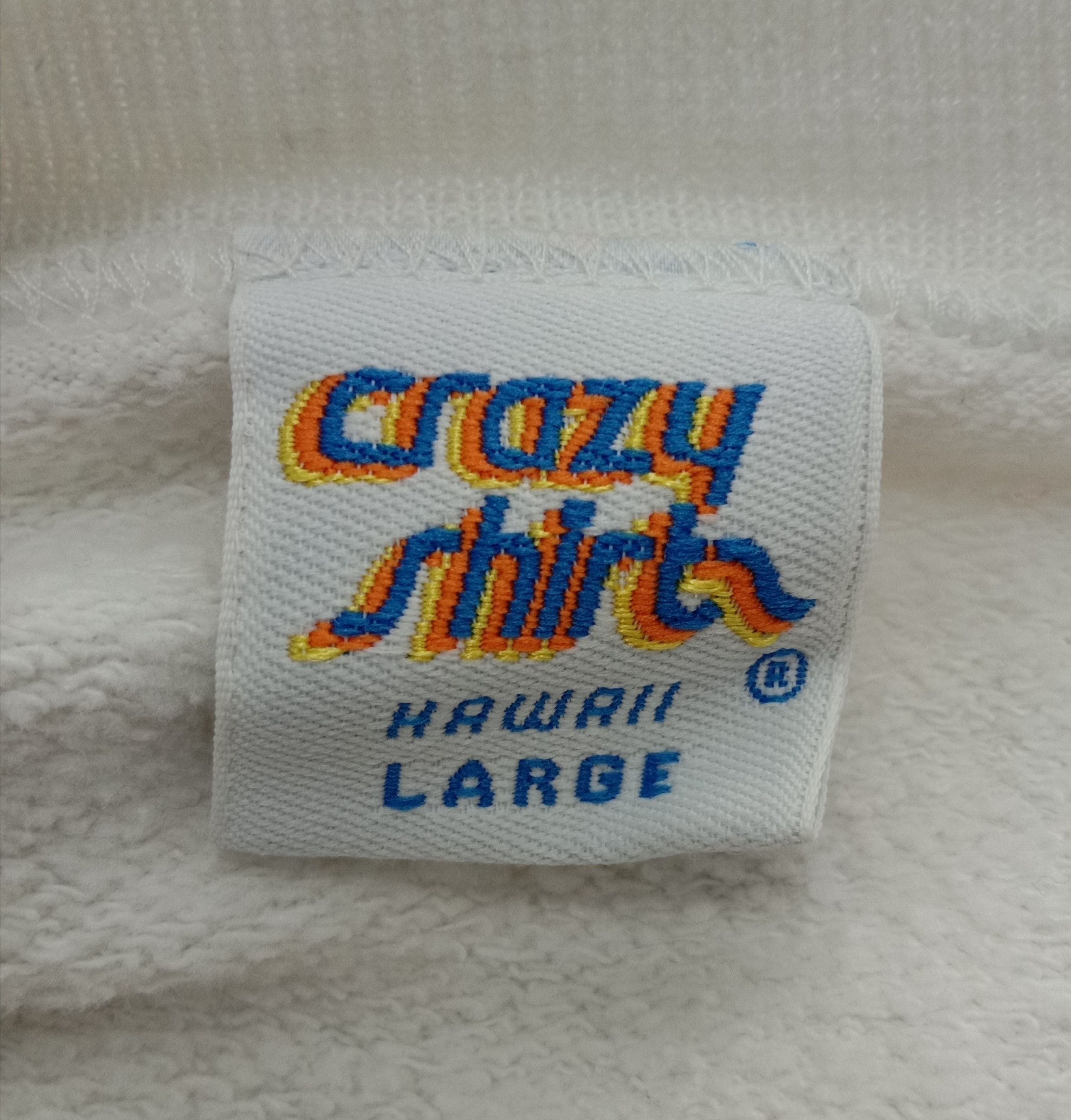 Vintage Vintage 90's Crazy Shirt Pray For Snow Hawaii Sweatshirt Size US XL / EU 56 / 4 - 10 Thumbnail